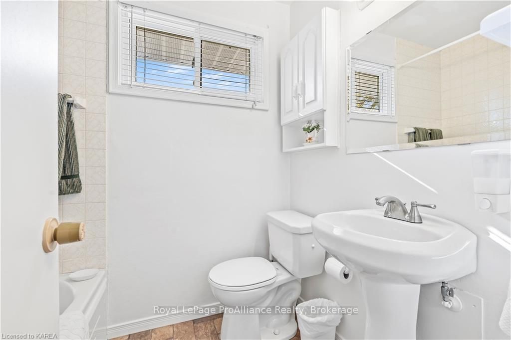 Photo 29 of 240 Somerset Drive, Loyalist, Bath — HOMEH