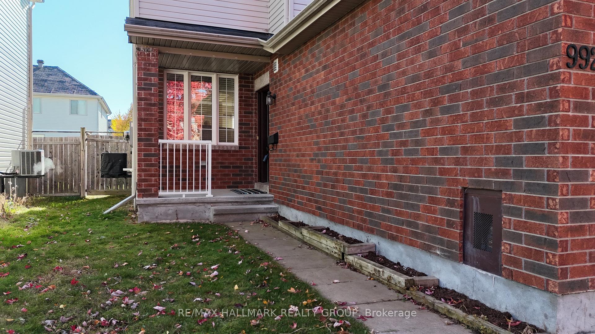 Photo 2 of 992 Klondike Road, Ottawa, Kanata - Morgan's Grant/South March — HOMEH