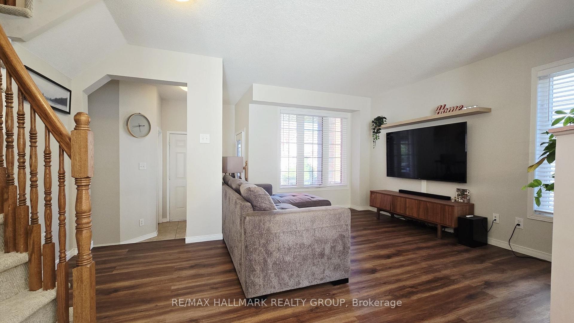 Photo 8 of 992 Klondike Road, Ottawa, Kanata - Morgan's Grant/South March — HOMEH