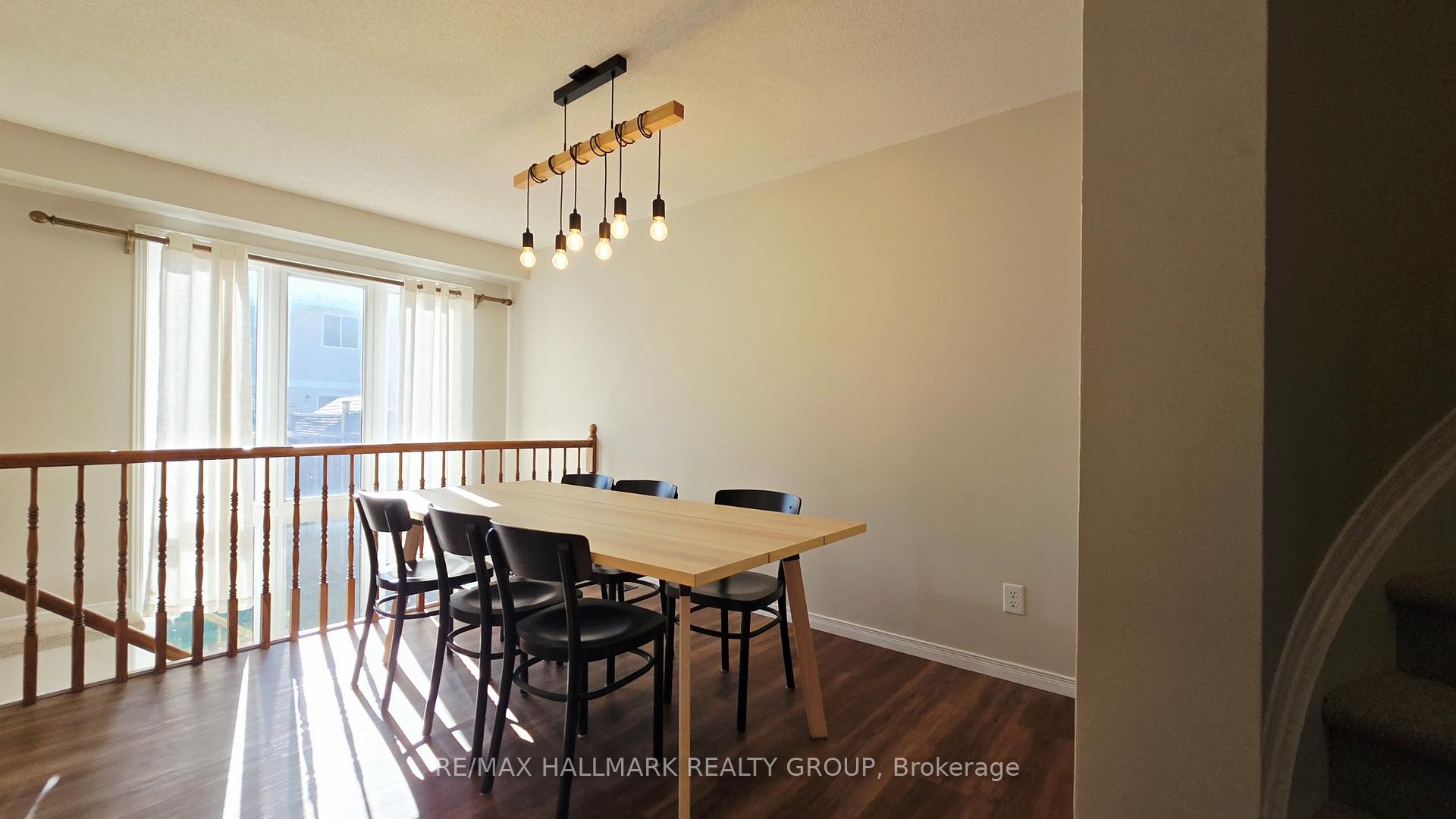 Photo 10 of 992 Klondike Road, Ottawa, Kanata - Morgan's Grant/South March — HOMEH