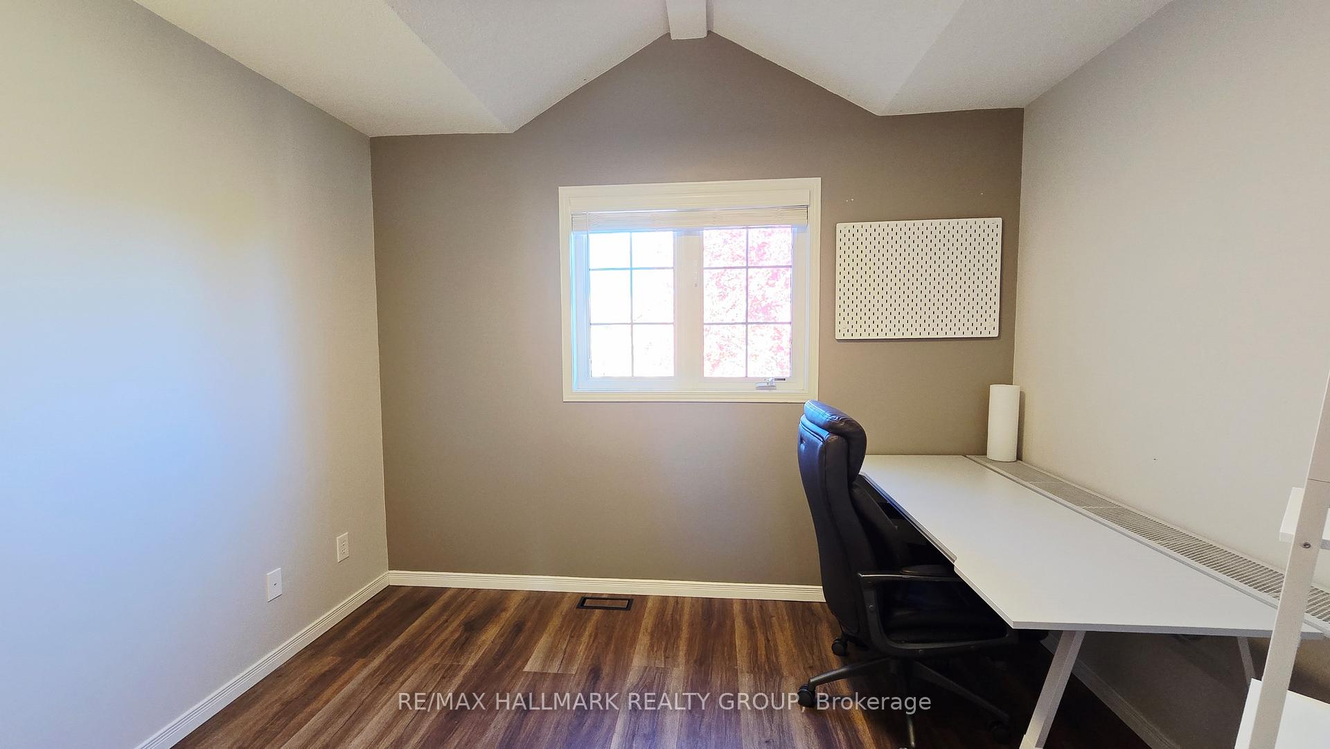 Photo 21 of 992 Klondike Road, Ottawa, Kanata - Morgan's Grant/South March — HOMEH