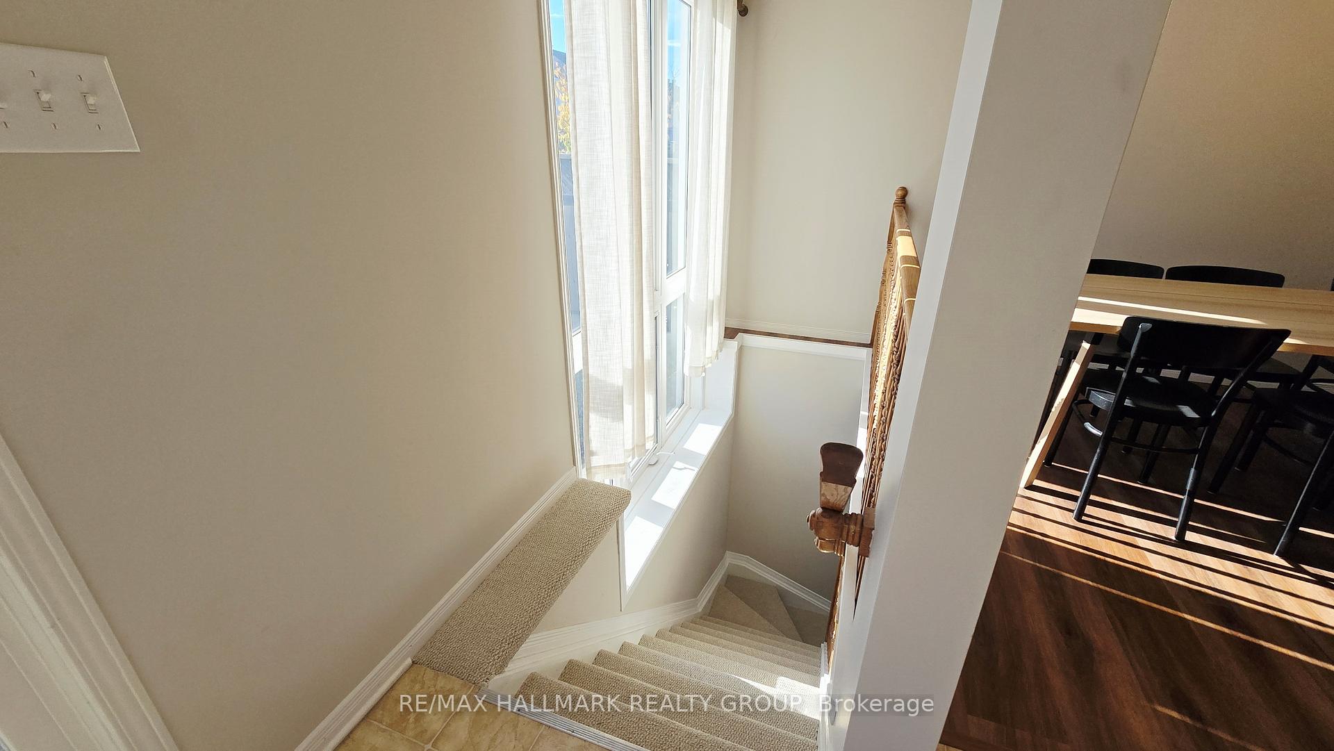 Photo 24 of 992 Klondike Road, Ottawa, Kanata - Morgan's Grant/South March — HOMEH