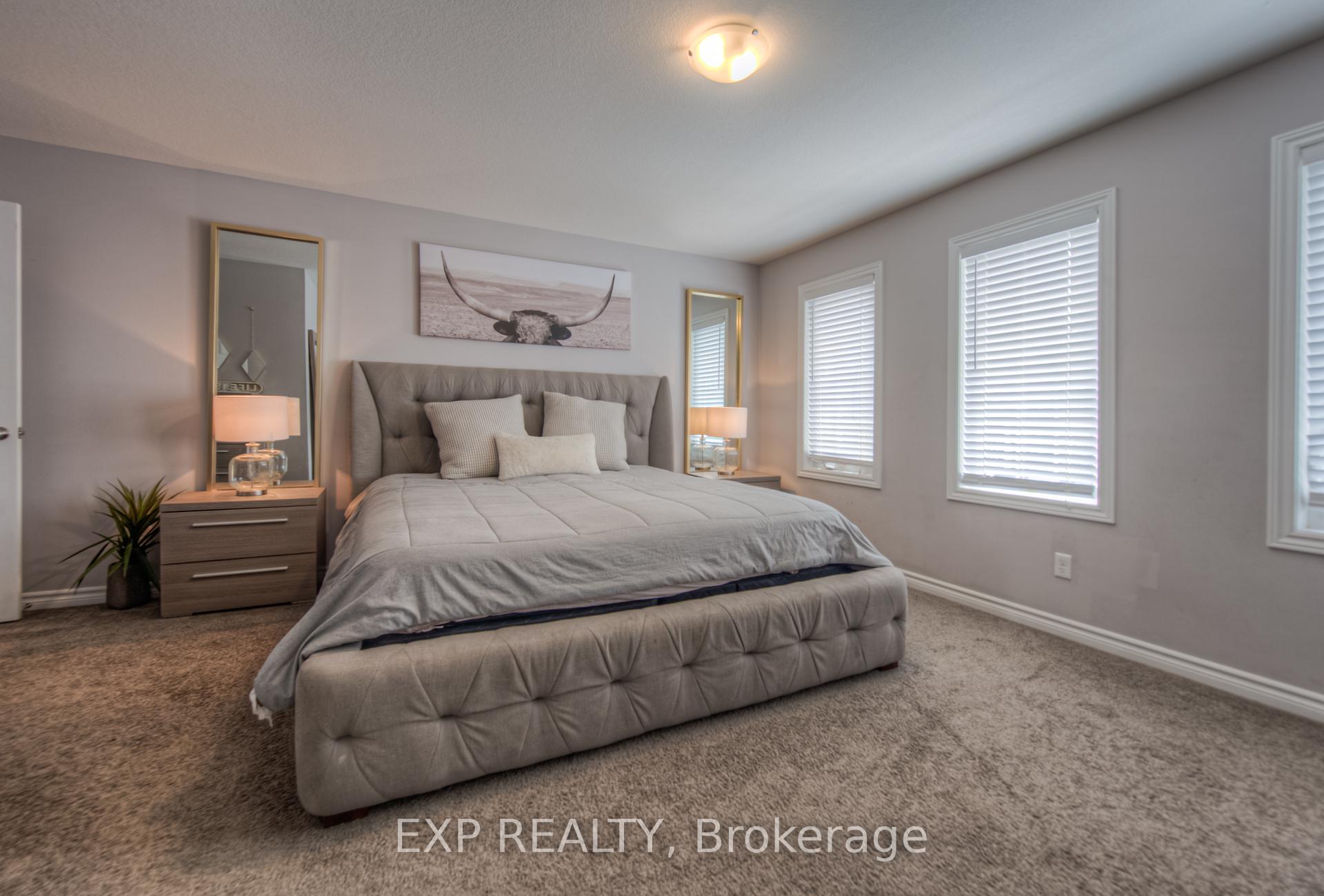 Photo 10 of 55 Saddlebrook Court, Kitchener — HOMEH