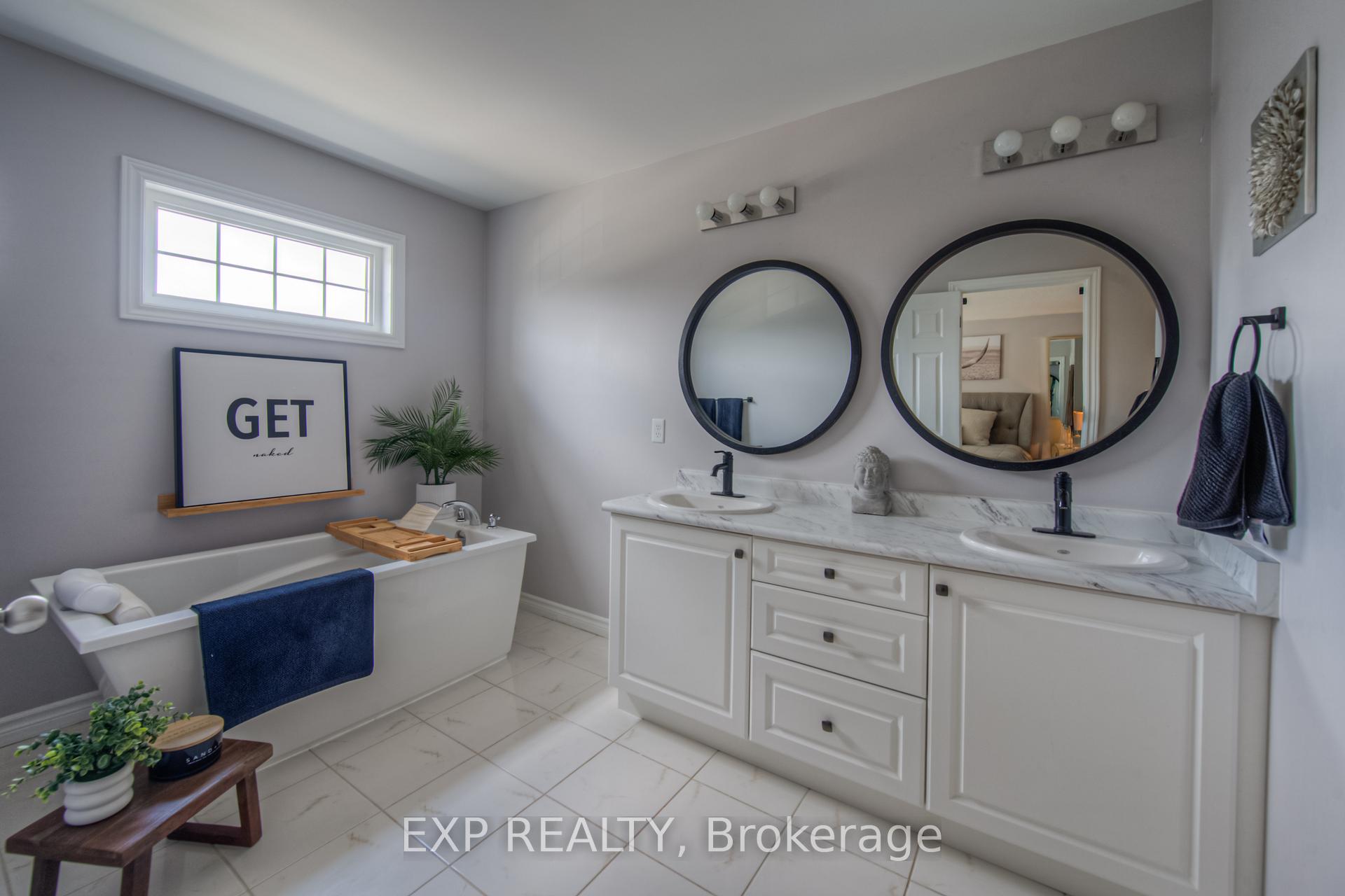 Photo 12 of 55 Saddlebrook Court, Kitchener — HOMEH