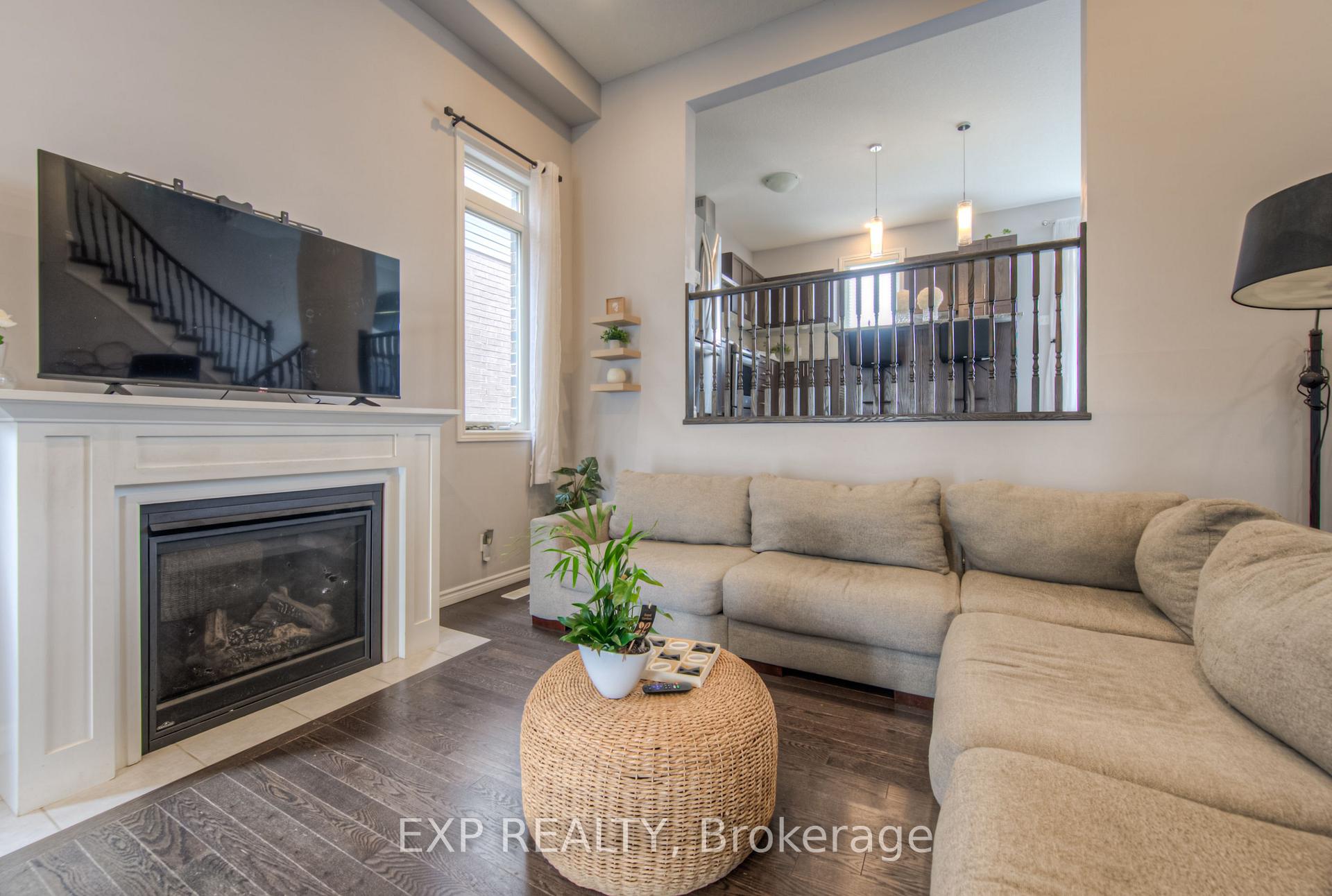 Photo 16 of 55 Saddlebrook Court, Kitchener — HOMEH