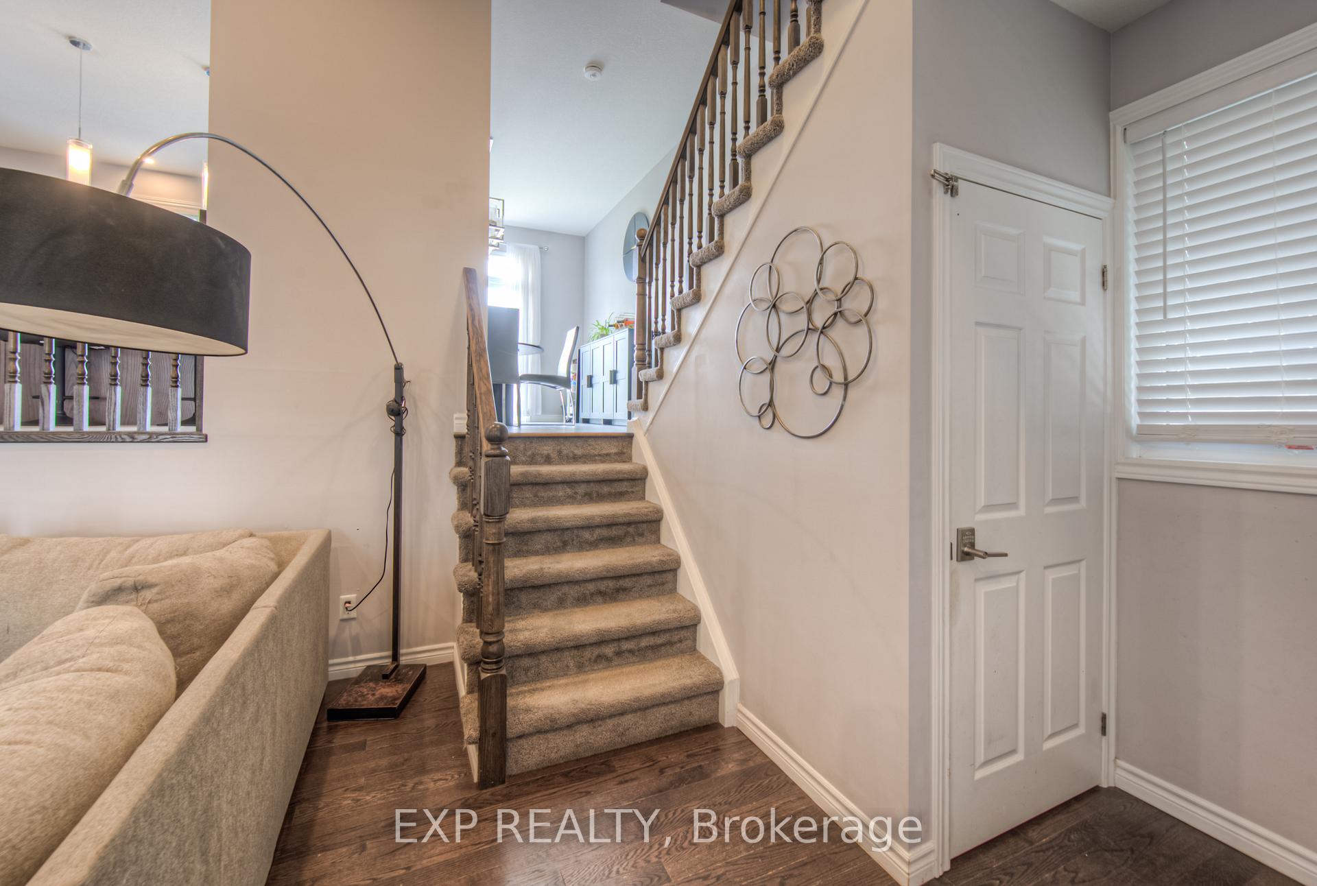 Photo 21 of 55 Saddlebrook Court, Kitchener — HOMEH