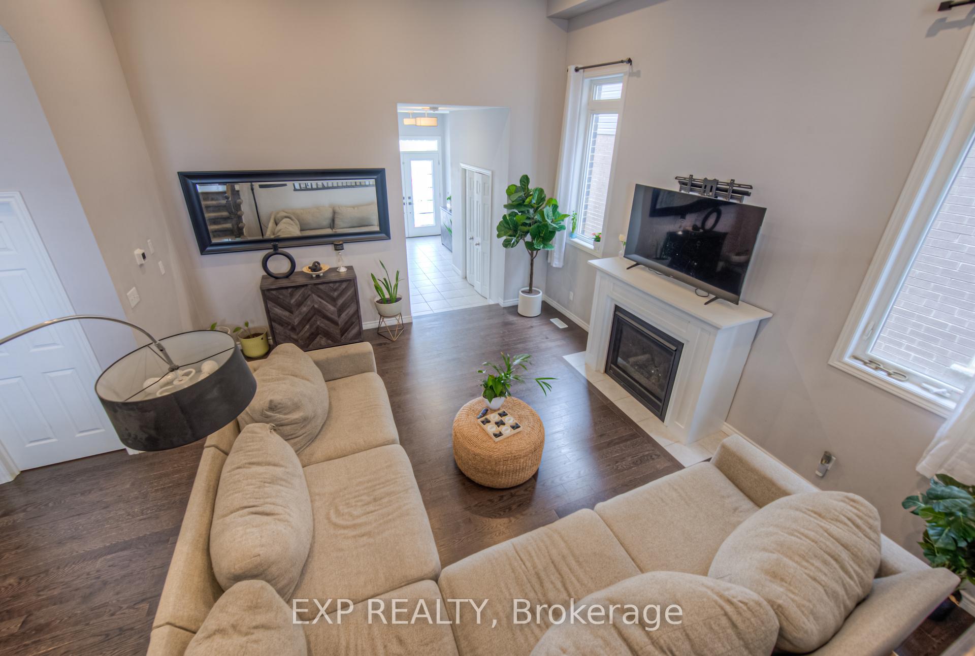 Photo 23 of 55 Saddlebrook Court, Kitchener — HOMEH
