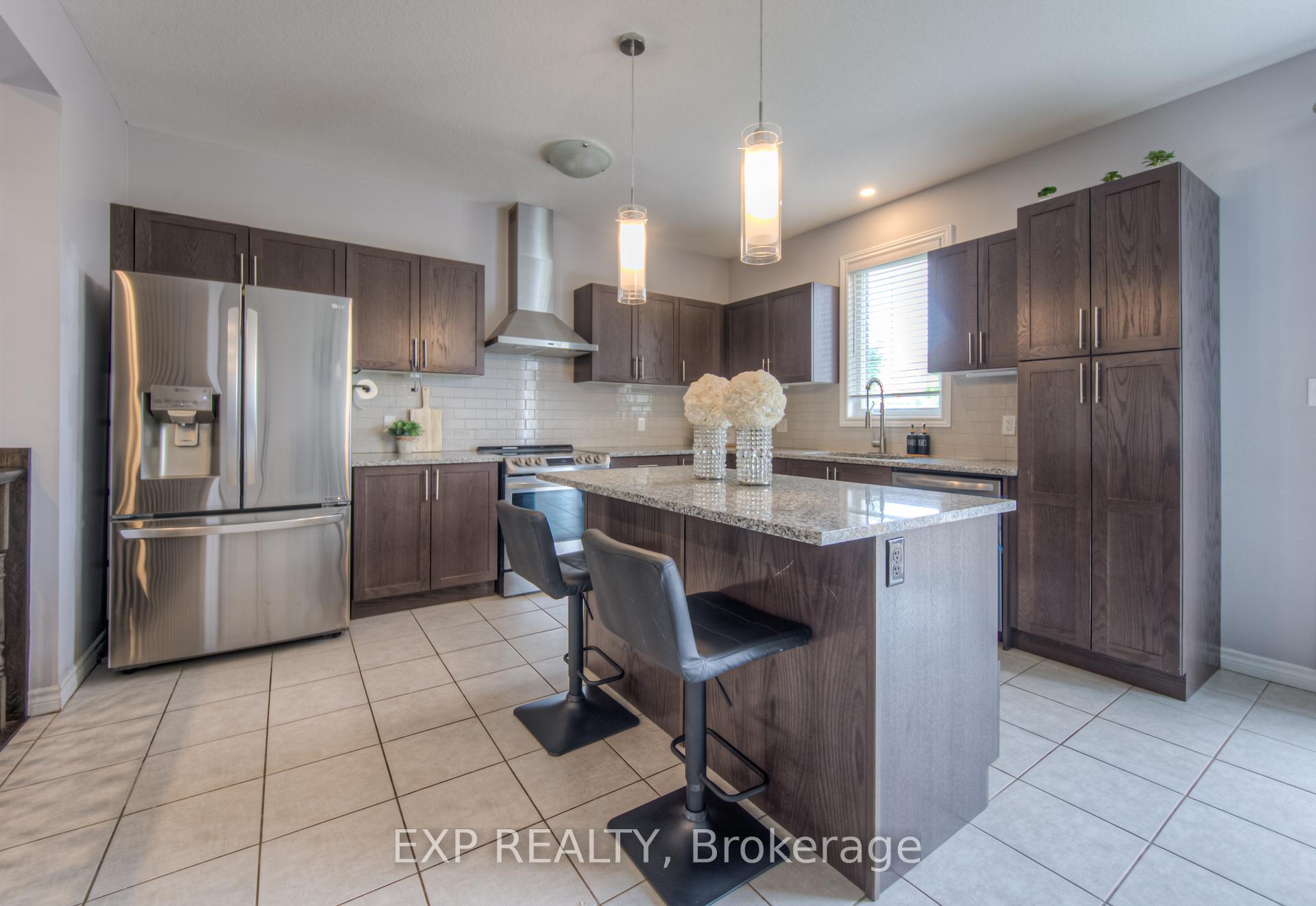 Photo 24 of 55 Saddlebrook Court, Kitchener — HOMEH