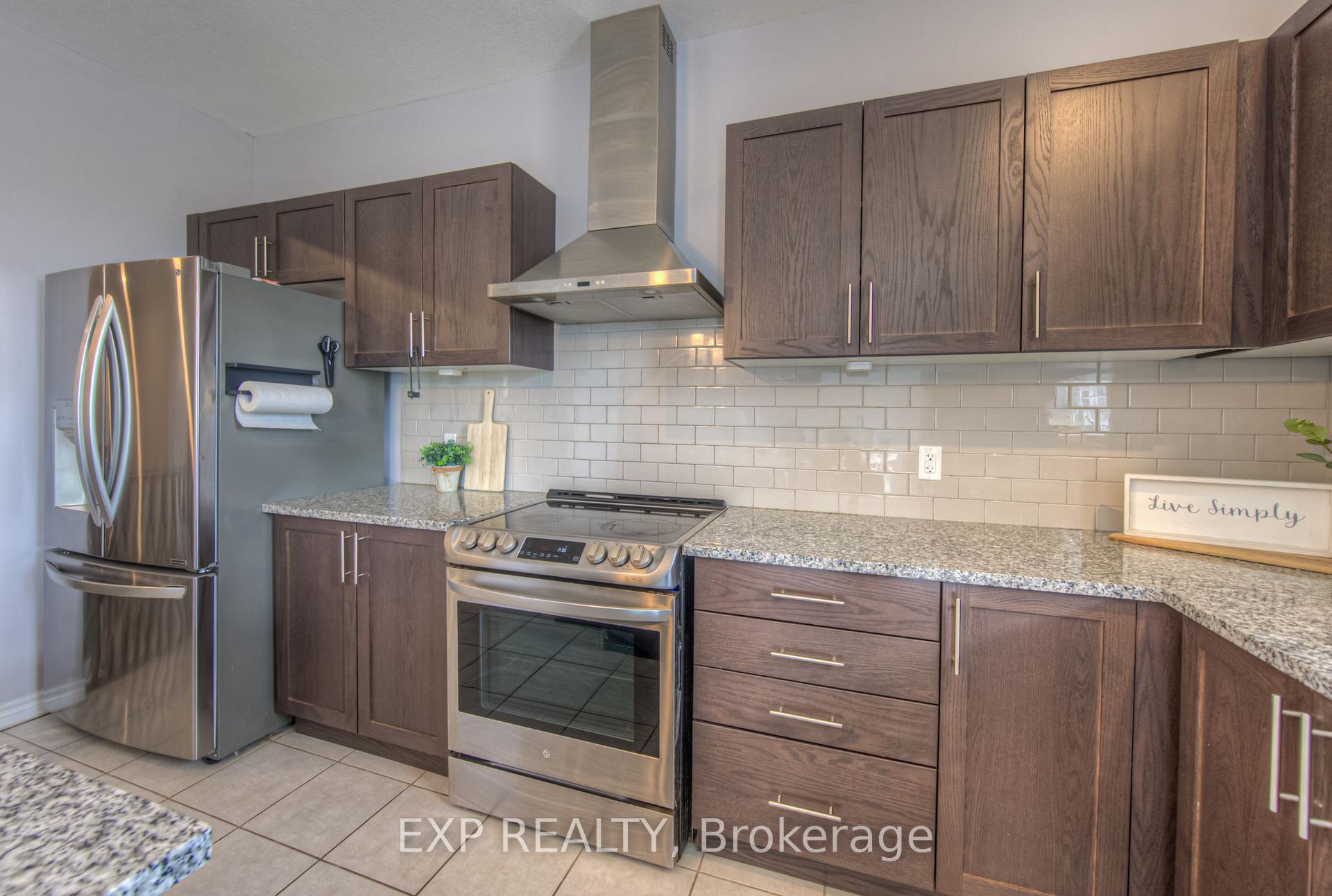 Photo 26 of 55 Saddlebrook Court, Kitchener — HOMEH