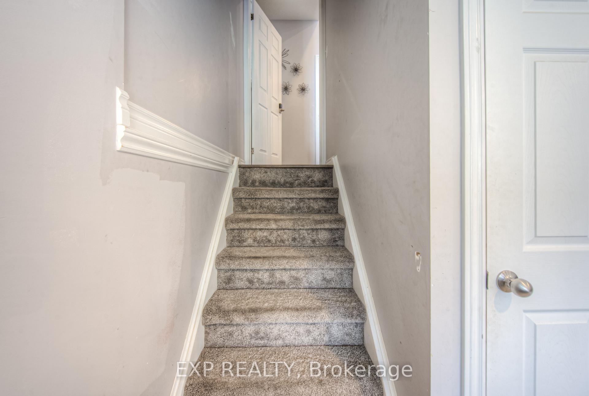 Photo 31 of 55 Saddlebrook Court, Kitchener — HOMEH