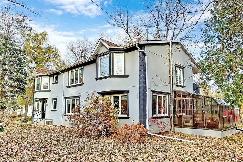 Front of Unit 2, 2785 Ireton Street