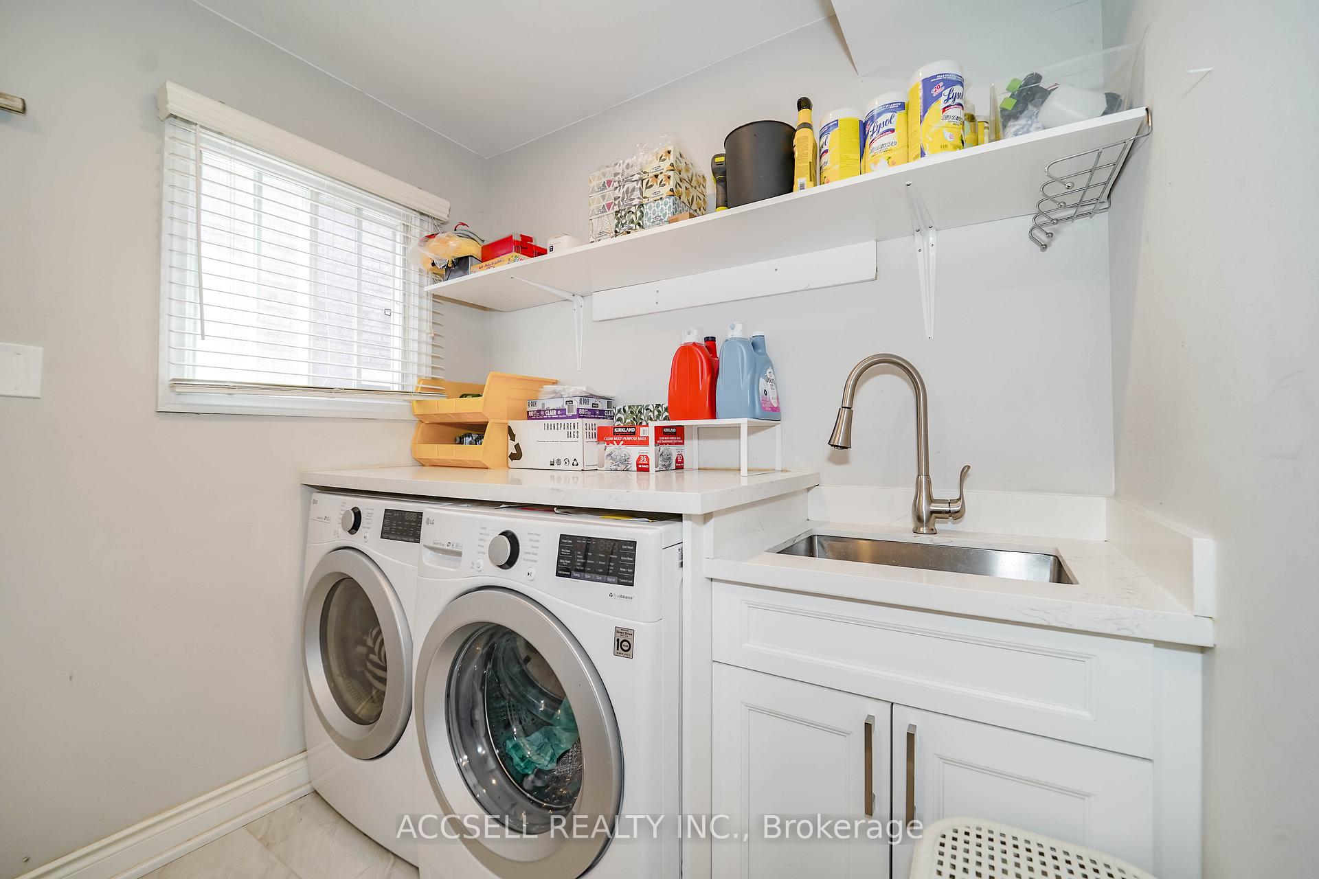 Photo 5 of 156 Cartmel Drive, Markham, Milliken Mills East — HOMEH