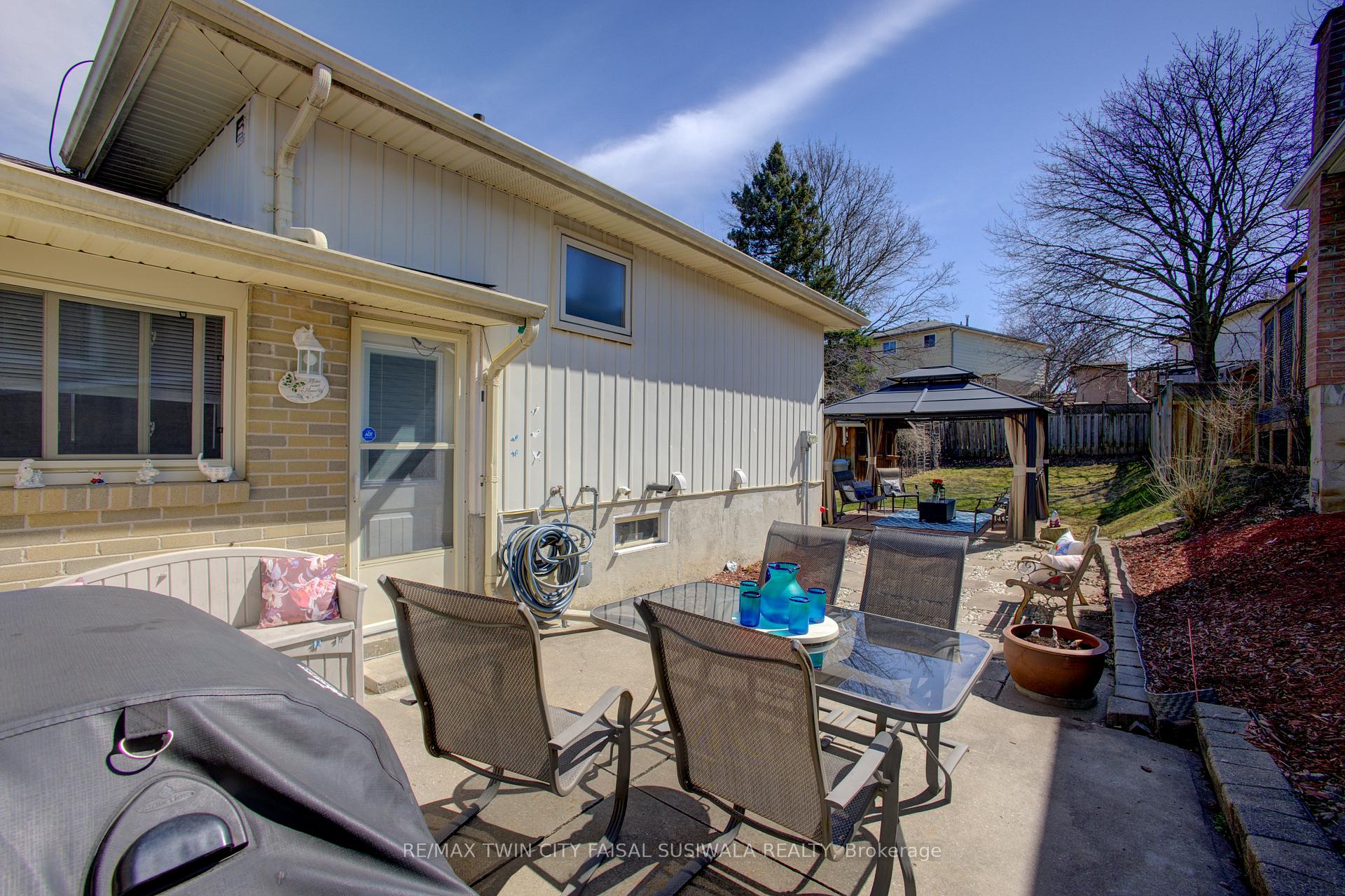 Photo 7 of 173 Hazelglen Drive, Kitchener — HOMEH
