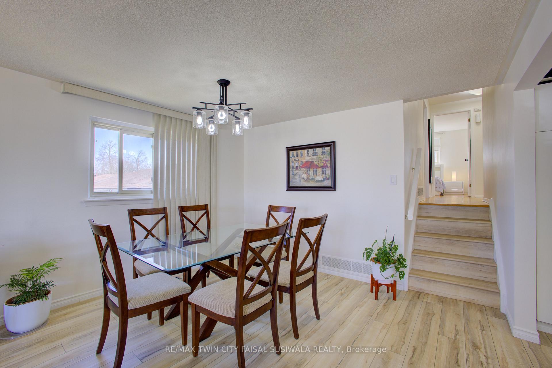 Photo 11 of 173 Hazelglen Drive, Kitchener — HOMEH