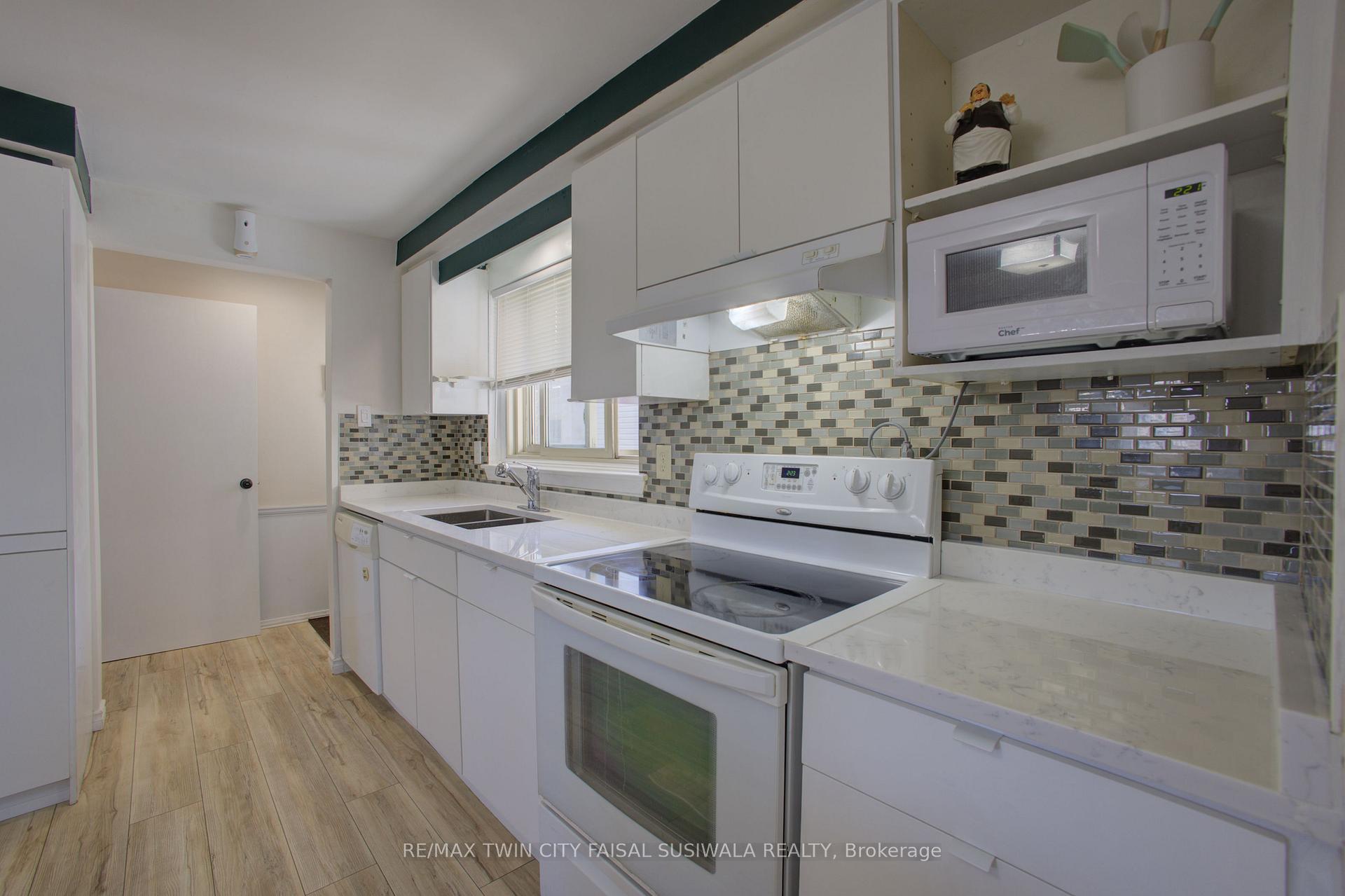 Photo 14 of 173 Hazelglen Drive, Kitchener — HOMEH