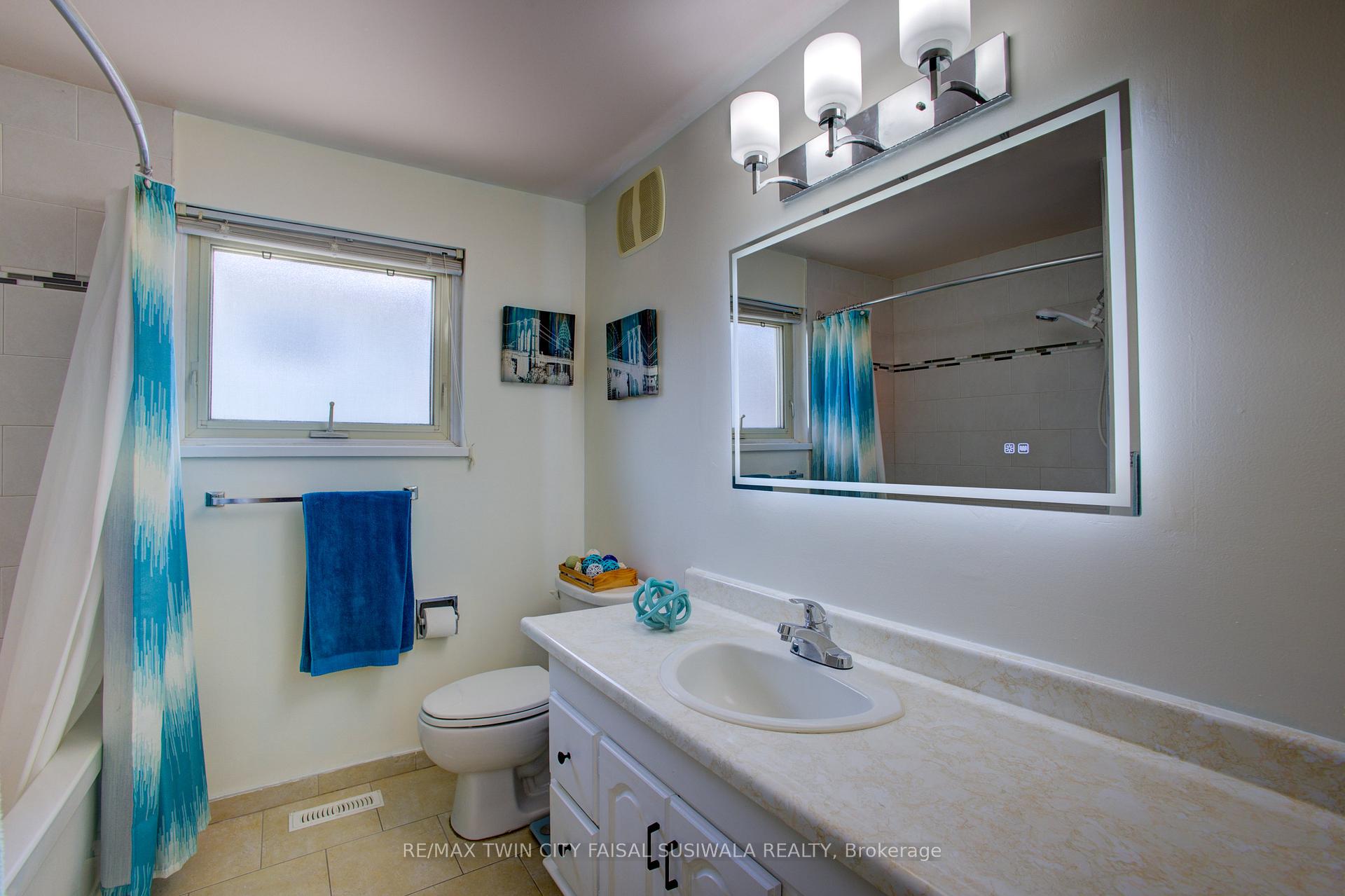 Photo 20 of 173 Hazelglen Drive, Kitchener — HOMEH