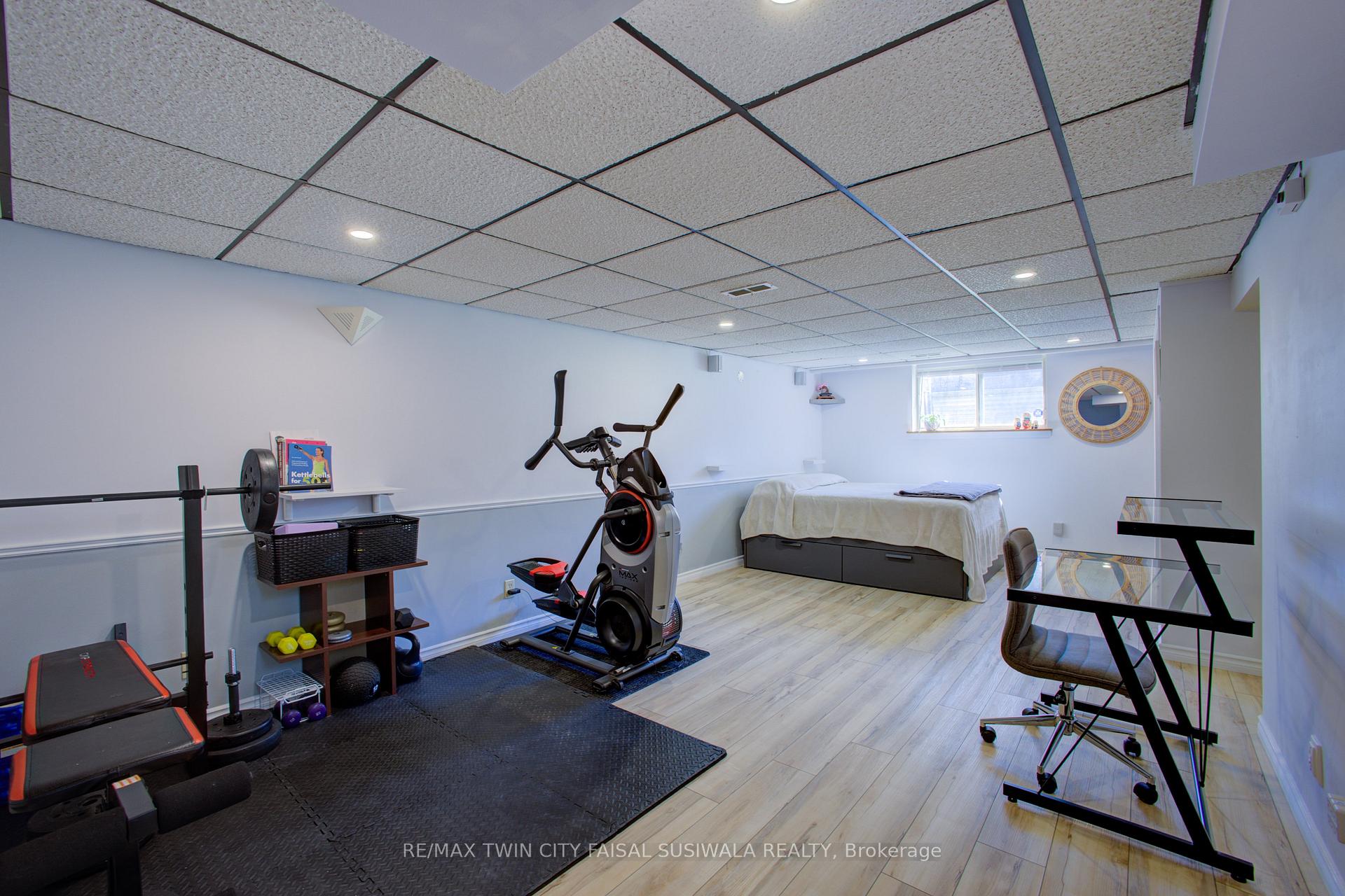 Photo 21 of 173 Hazelglen Drive, Kitchener — HOMEH