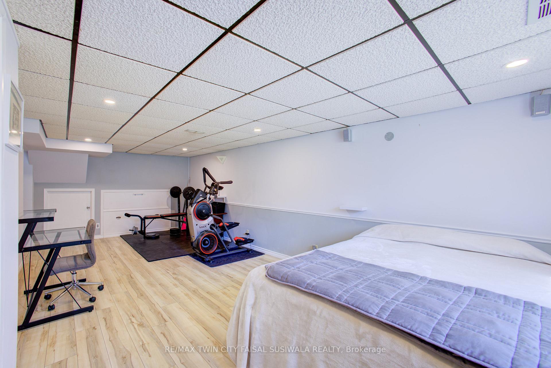 Photo 23 of 173 Hazelglen Drive, Kitchener — HOMEH