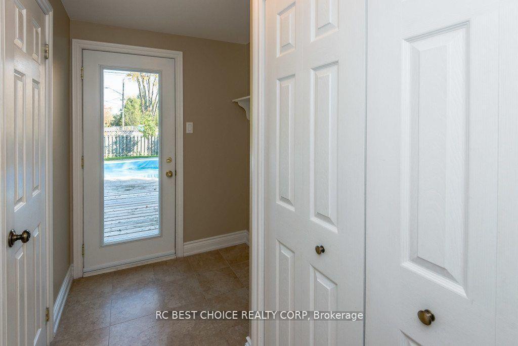 Photo 13 of 11 Emily Carr Street, Markham, Unionville — HOMEH