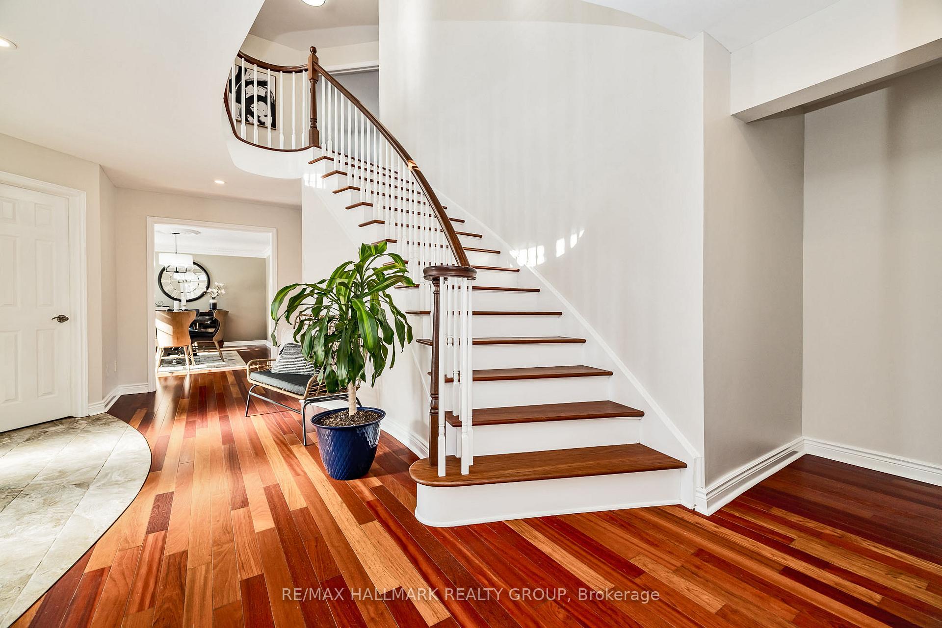 Photo 9 of 1349 Revell Drive, Ottawa, Manotick Village & Manotick Estates — HOMEH