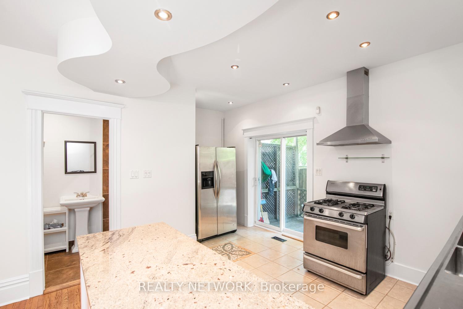 Photo 18 of Unit Main Level, 508 Aberdeen Avenue, Hamilton, Kirkendall — HOMEH