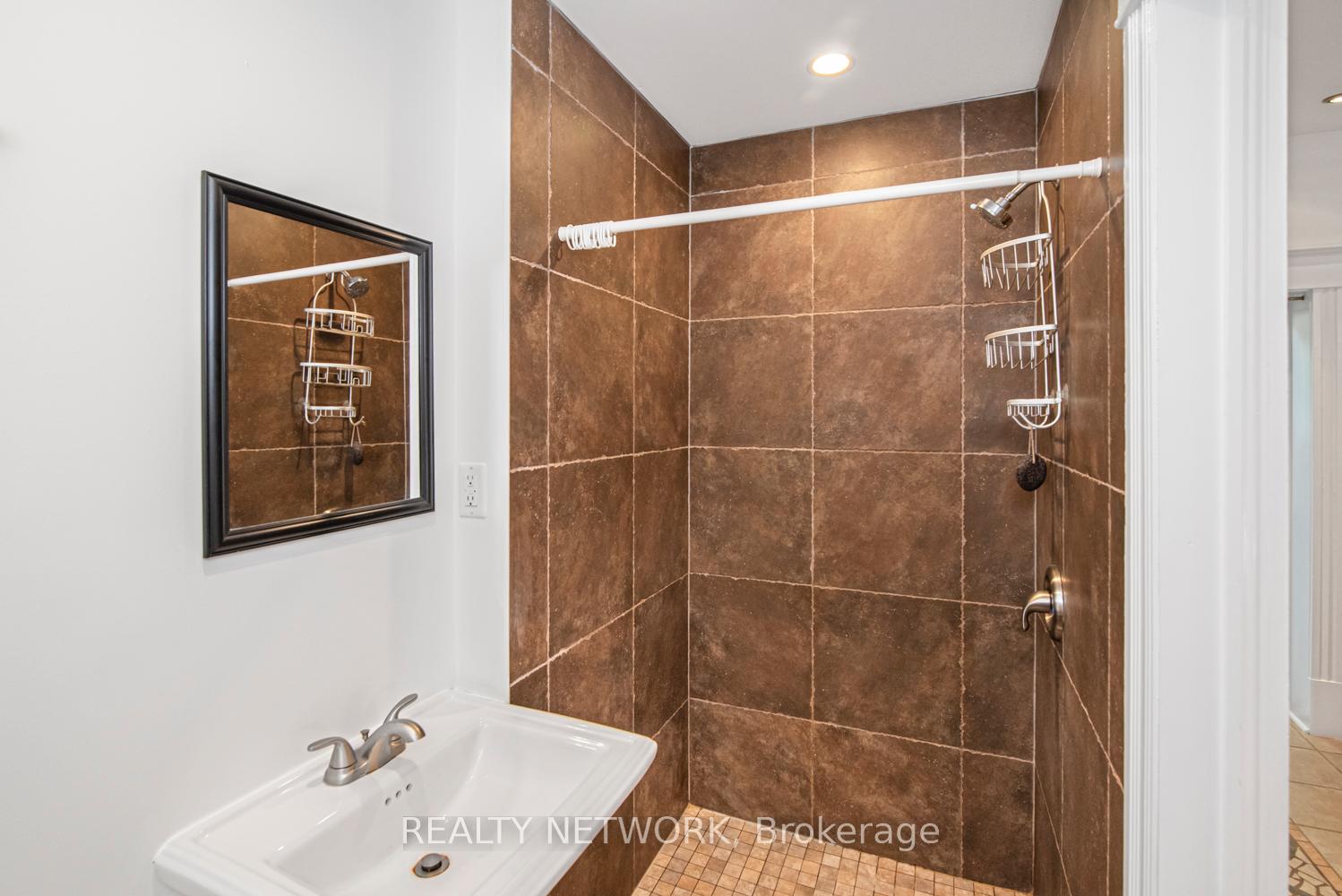 Photo 30 of Unit Main Level, 508 Aberdeen Avenue, Hamilton, Kirkendall — HOMEH
