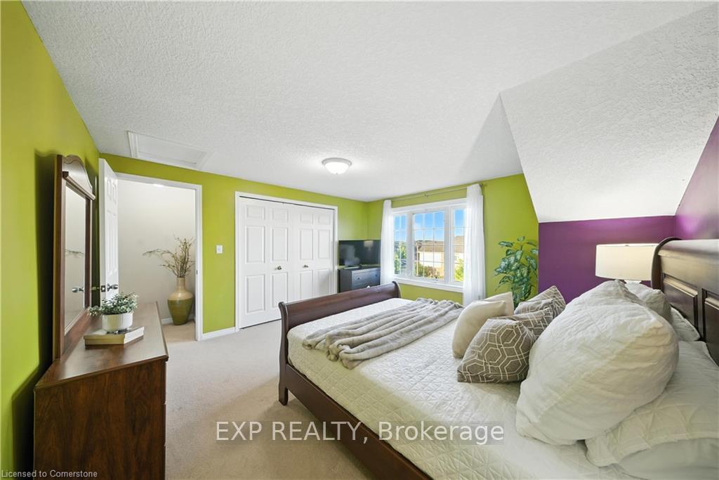 Photo 15 of 15 Corsica Street, Kitchener — HOMEH