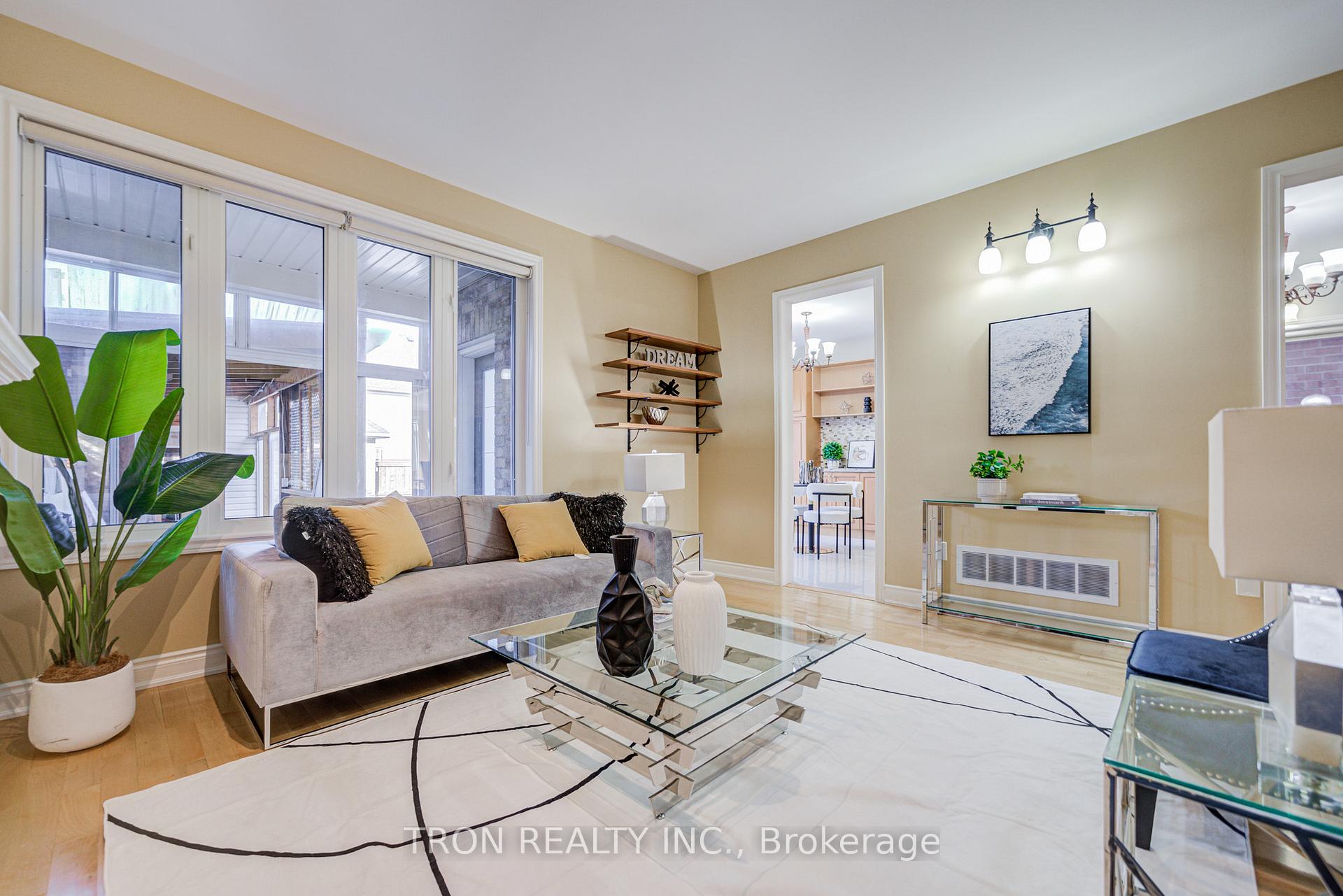 Photo 17 of 454 The Bridle Walk, Markham, Berczy — HOMEH
