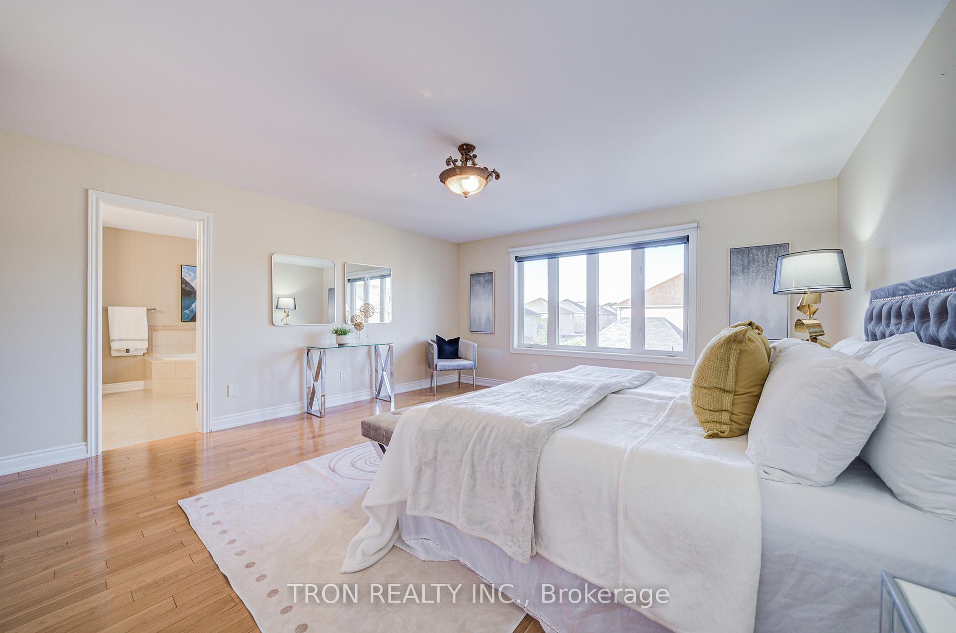 Photo 35 of 454 The Bridle Walk, Markham, Berczy — HOMEH