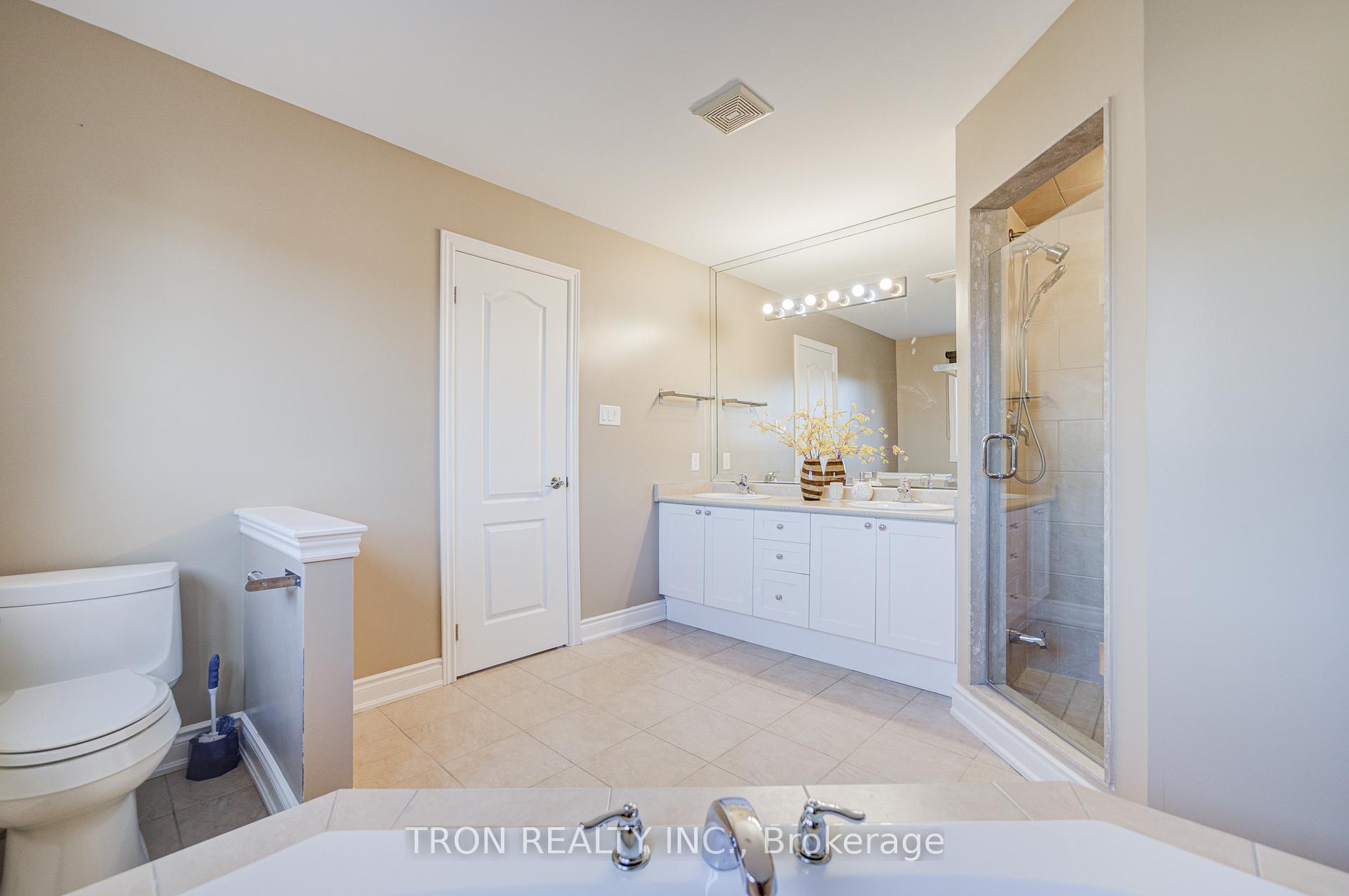 Photo 37 of 454 The Bridle Walk, Markham, Berczy — HOMEH