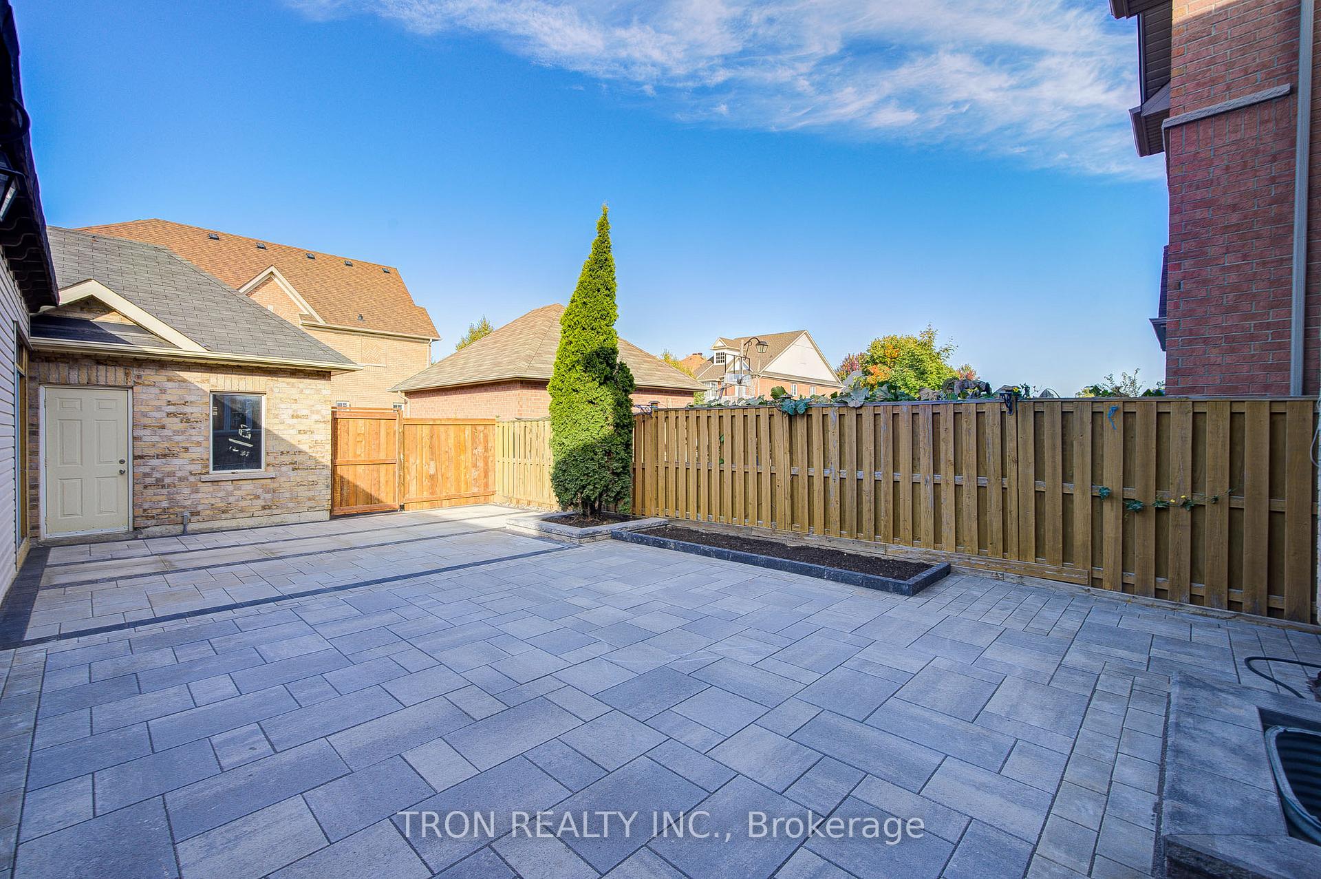 Photo 44 of 454 The Bridle Walk, Markham, Berczy — HOMEH