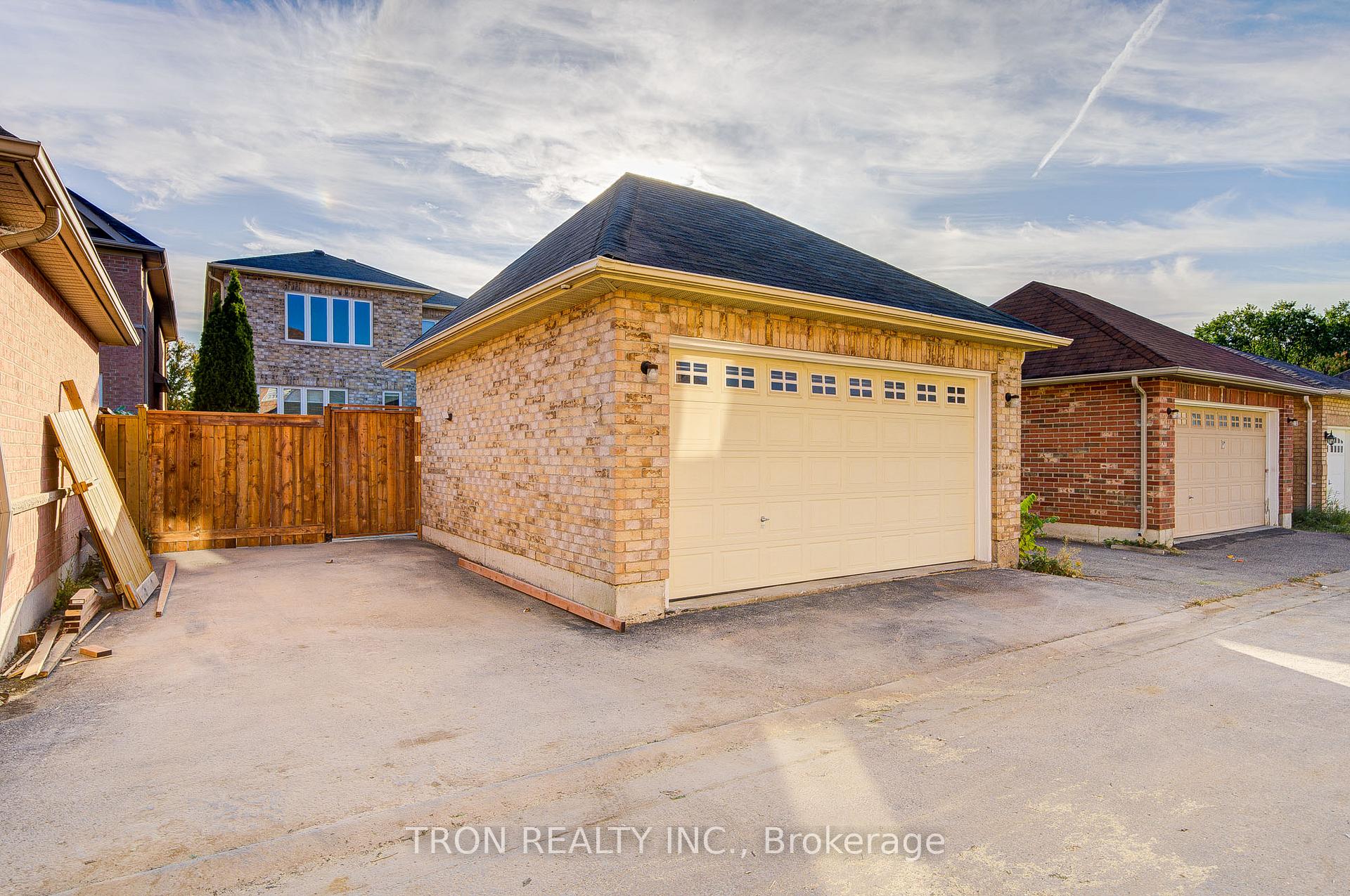 Photo 45 of 454 The Bridle Walk, Markham, Berczy — HOMEH