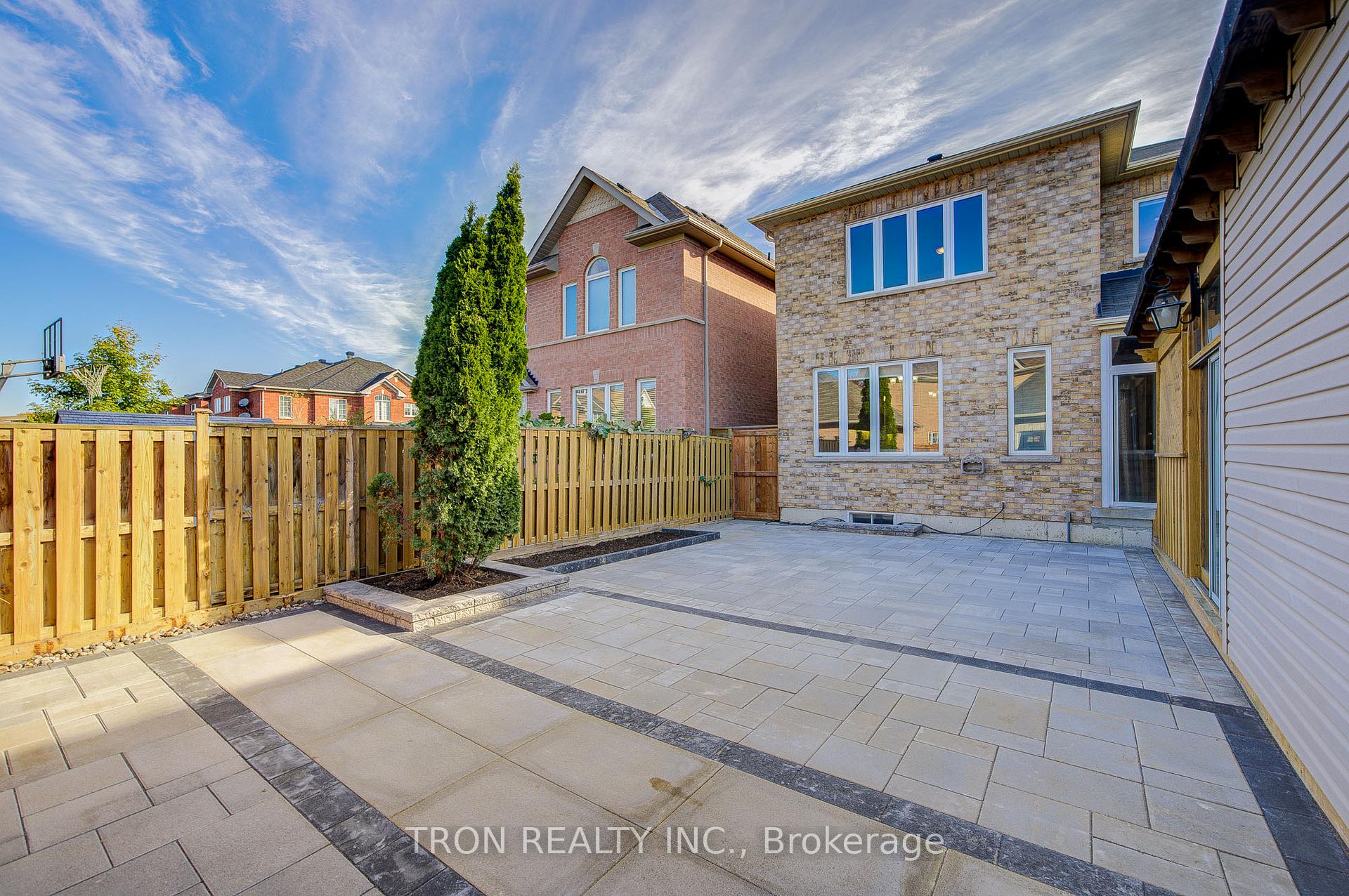 Photo 46 of 454 The Bridle Walk, Markham, Berczy — HOMEH