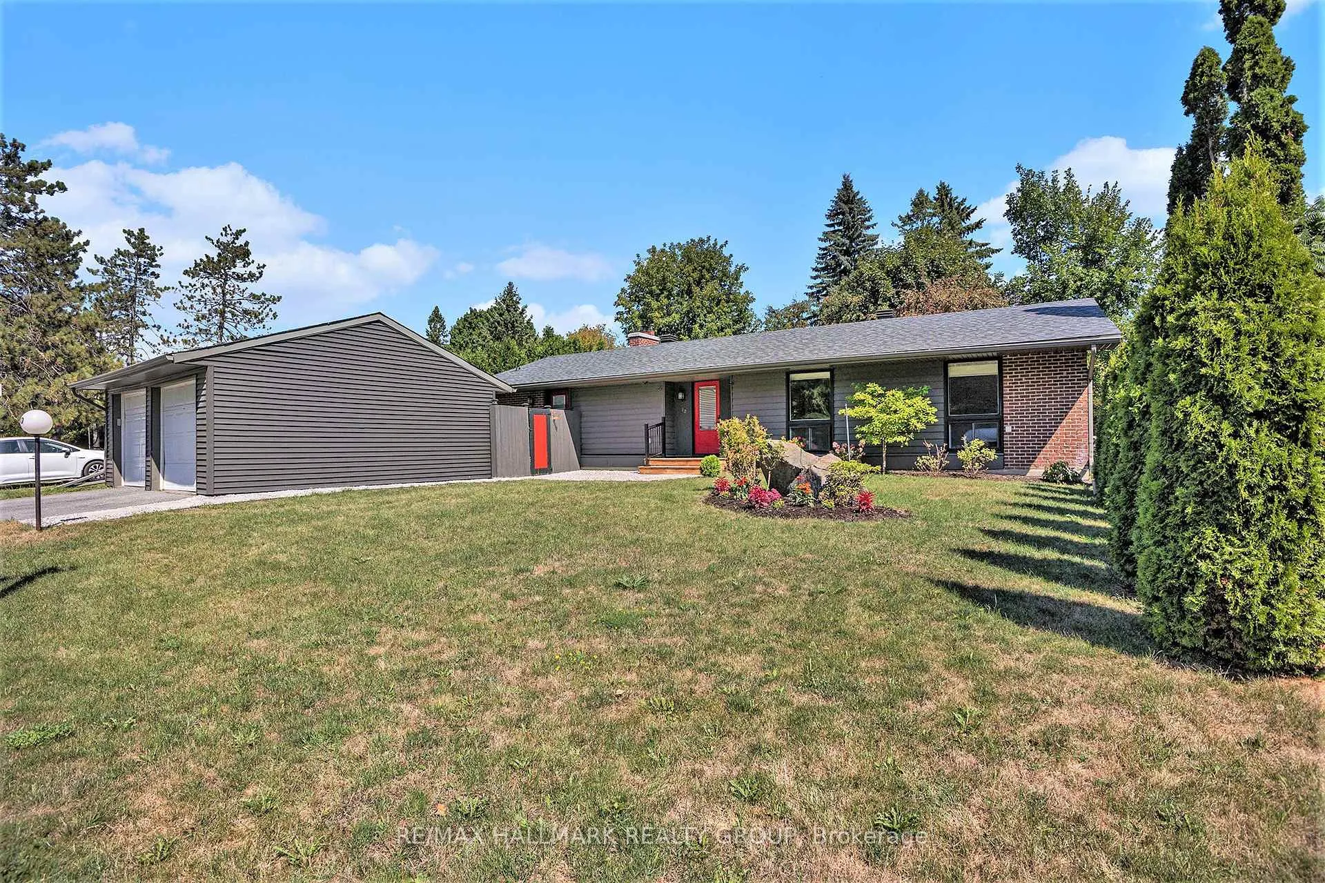 Photo 2 of 70 Varley Drive, Ottawa, Kanata - Beaverbrook — HOMEH