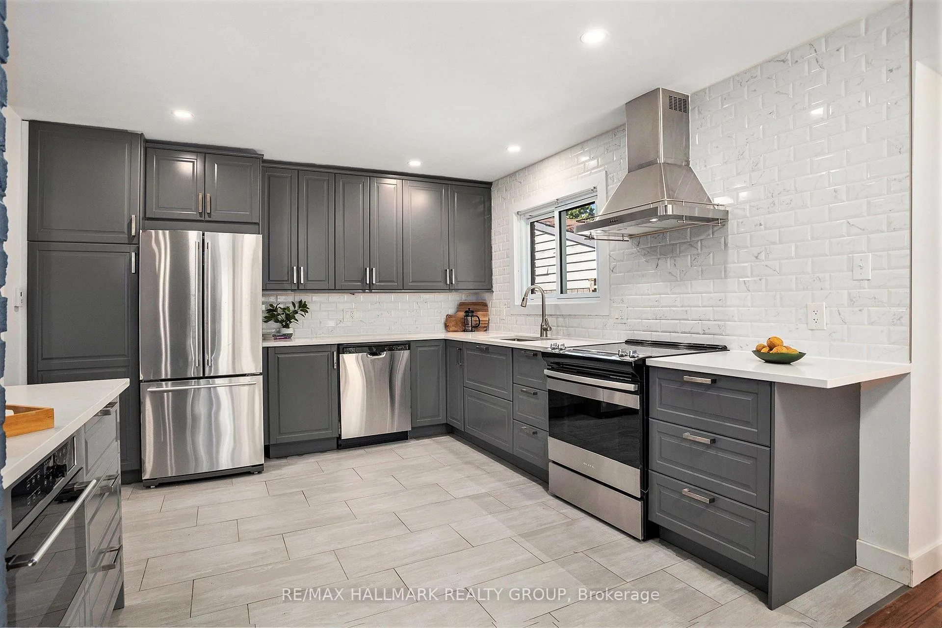 Photo 10 of 70 Varley Drive, Ottawa, Kanata - Beaverbrook — HOMEH