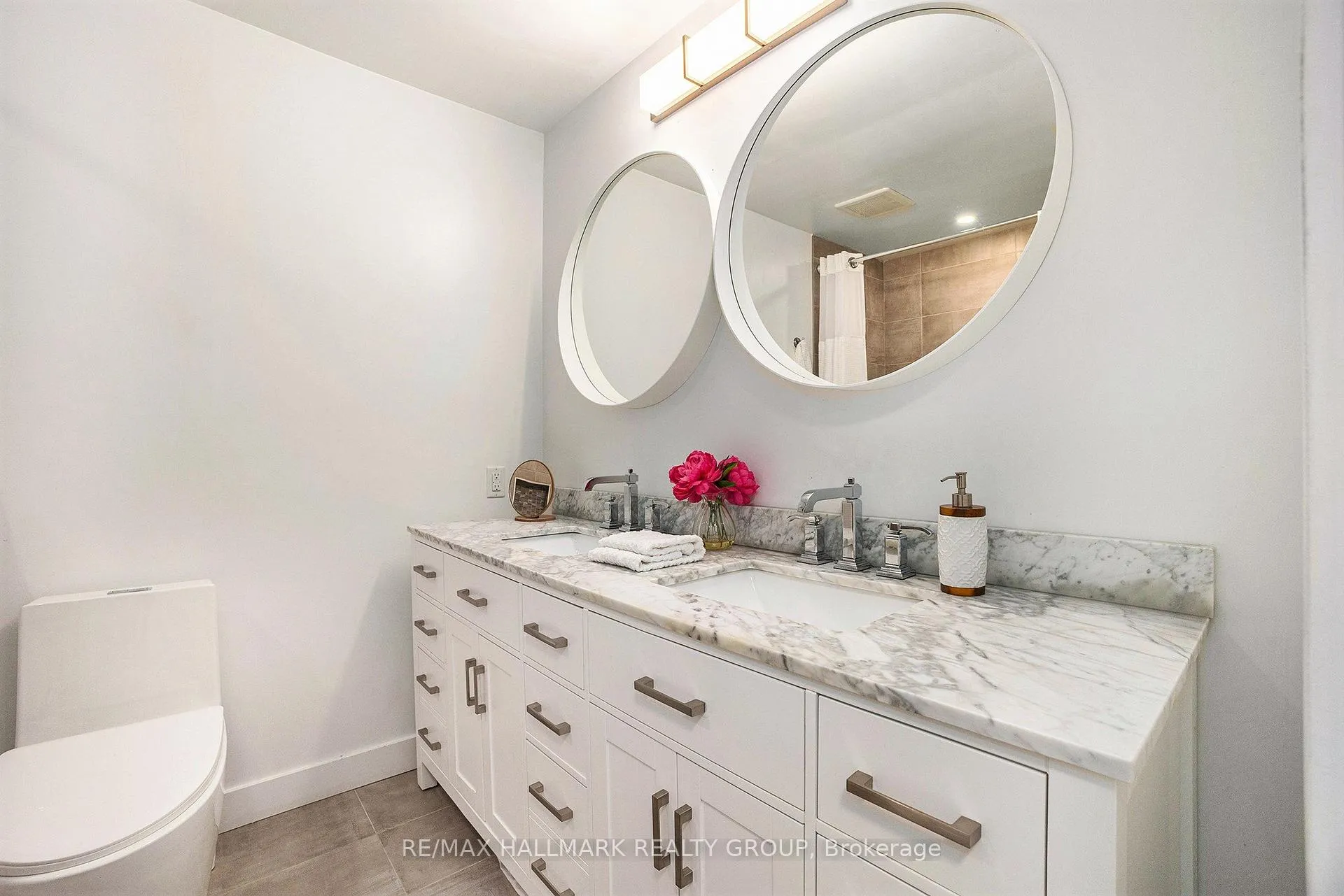 Photo 14 of 70 Varley Drive, Ottawa, Kanata - Beaverbrook — HOMEH