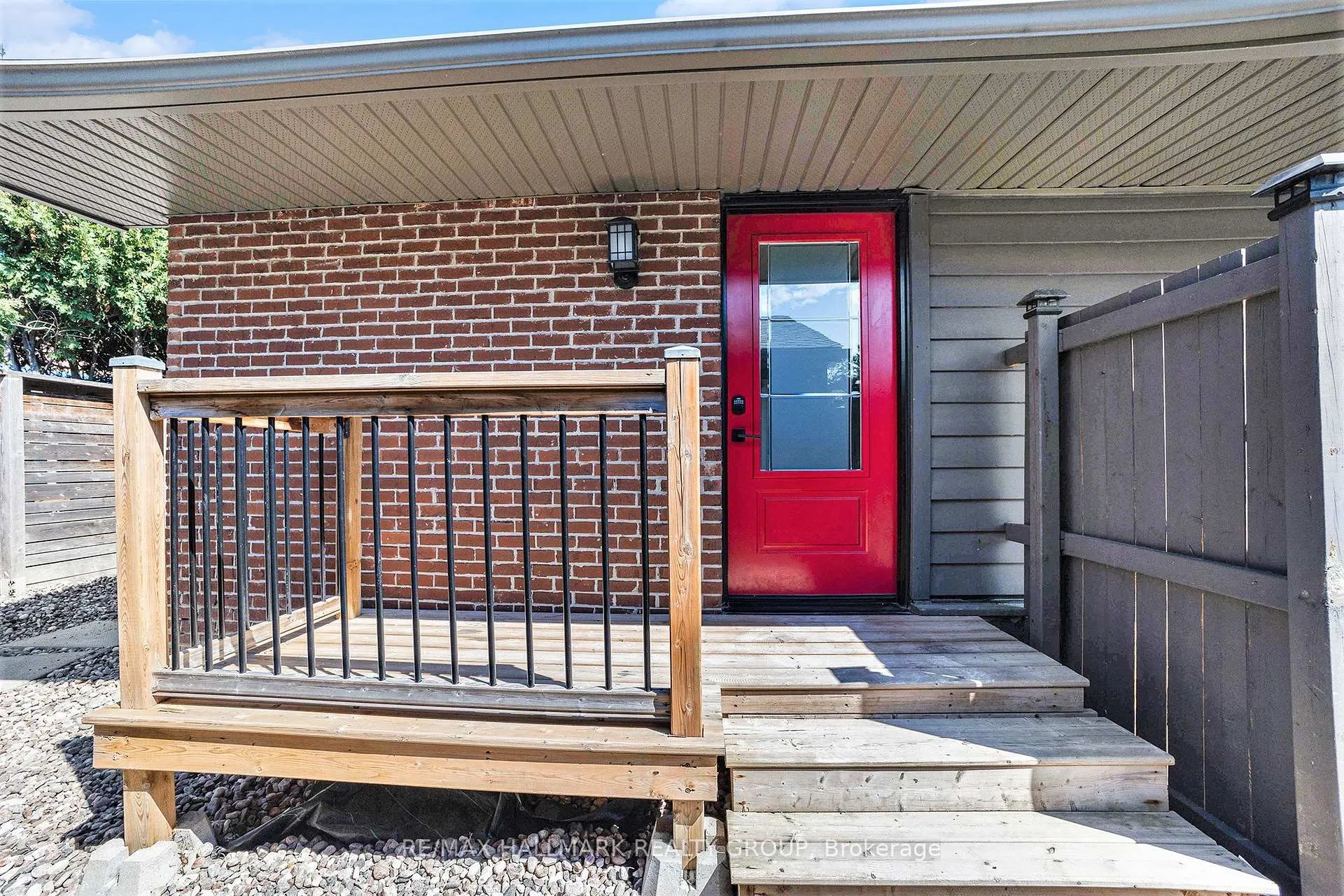 Photo 22 of 70 Varley Drive, Ottawa, Kanata - Beaverbrook — HOMEH