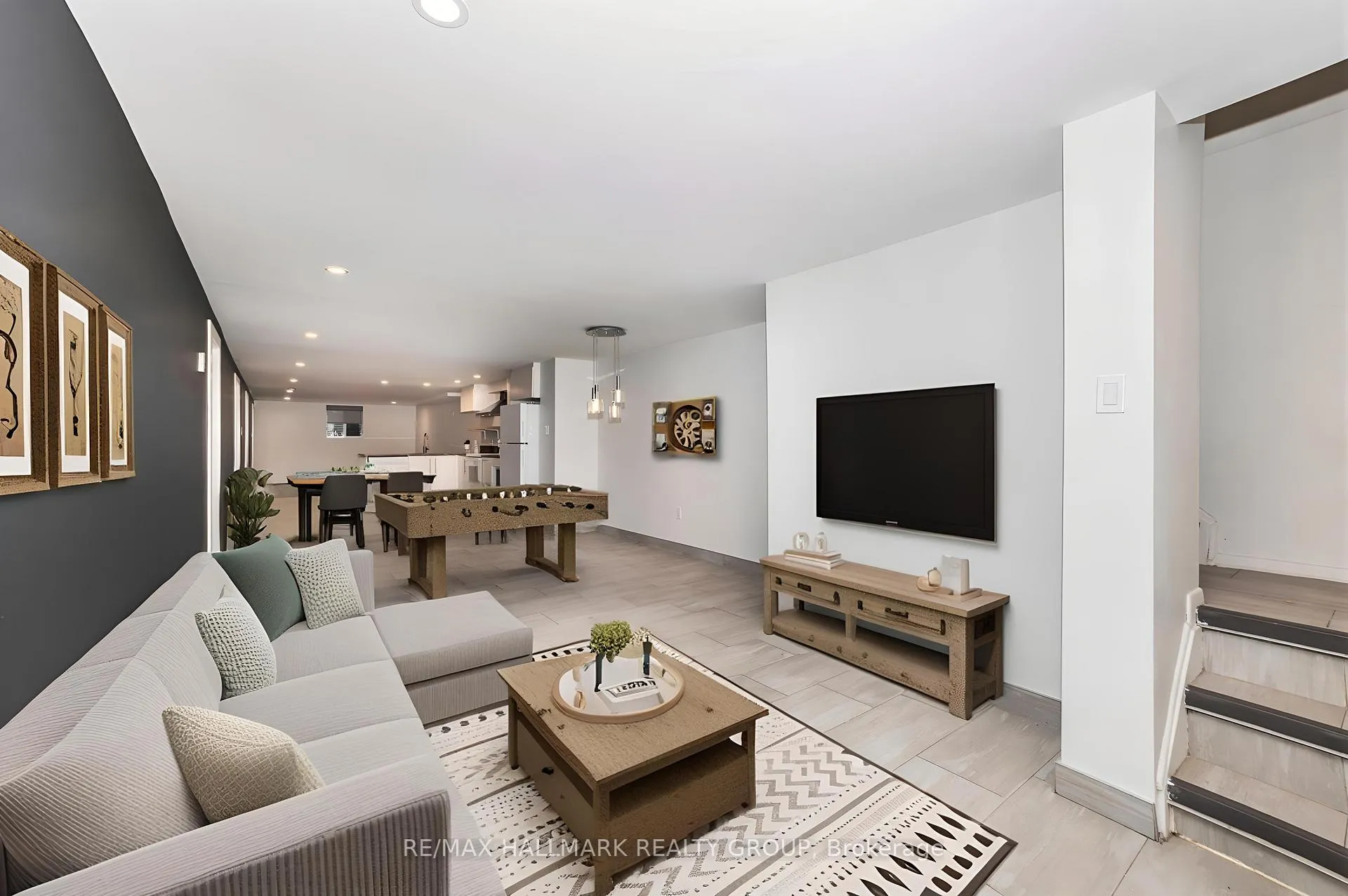 Photo 23 of 70 Varley Drive, Ottawa, Kanata - Beaverbrook — HOMEH