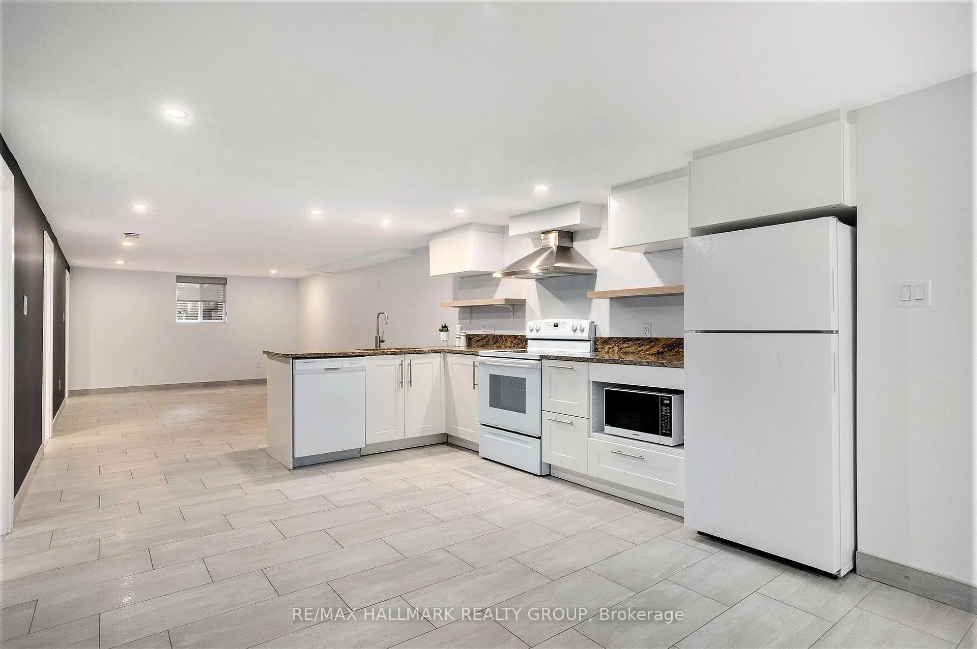 Photo 27 of 70 Varley Drive, Ottawa, Kanata - Beaverbrook — HOMEH
