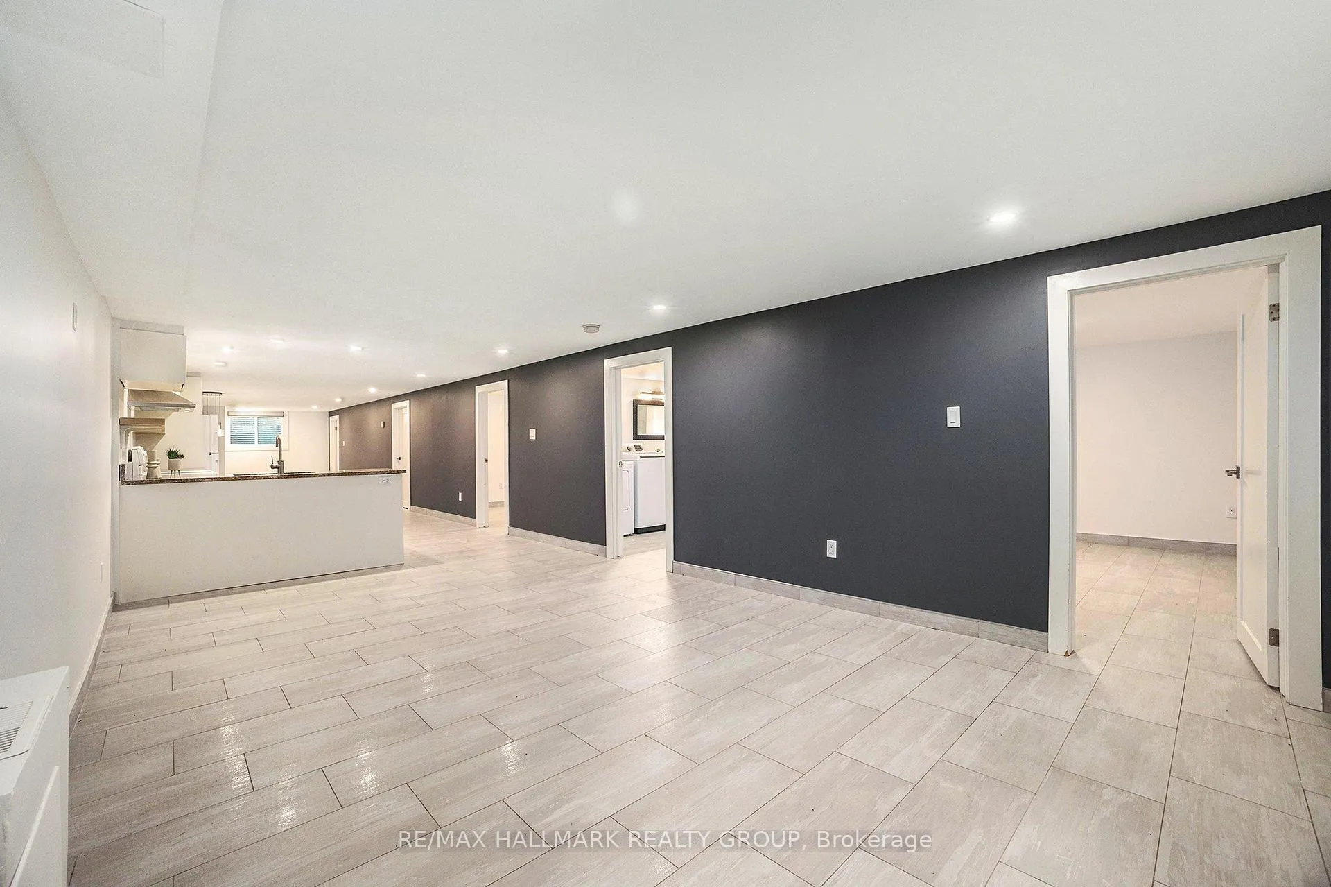 Photo 29 of 70 Varley Drive, Ottawa, Kanata - Beaverbrook — HOMEH