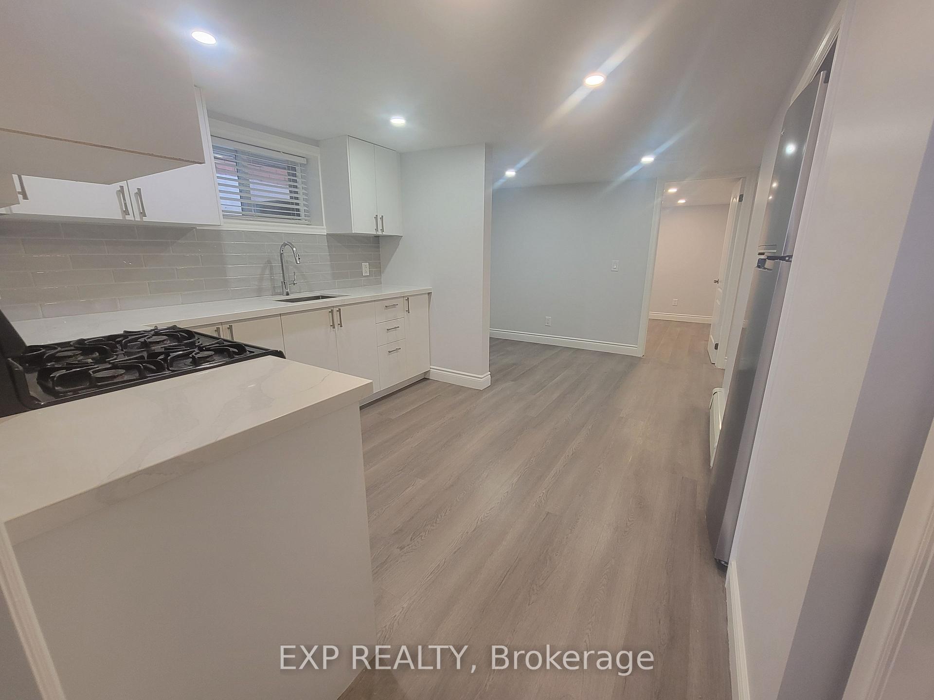 Photo 4 of 135 Balsam Avenue S, Hamilton, Blakeley — HOMEH
