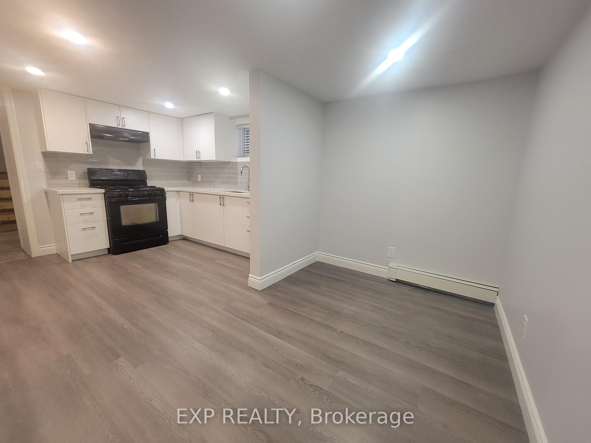 Photo 11 of 135 Balsam Avenue S, Hamilton, Blakeley — HOMEH