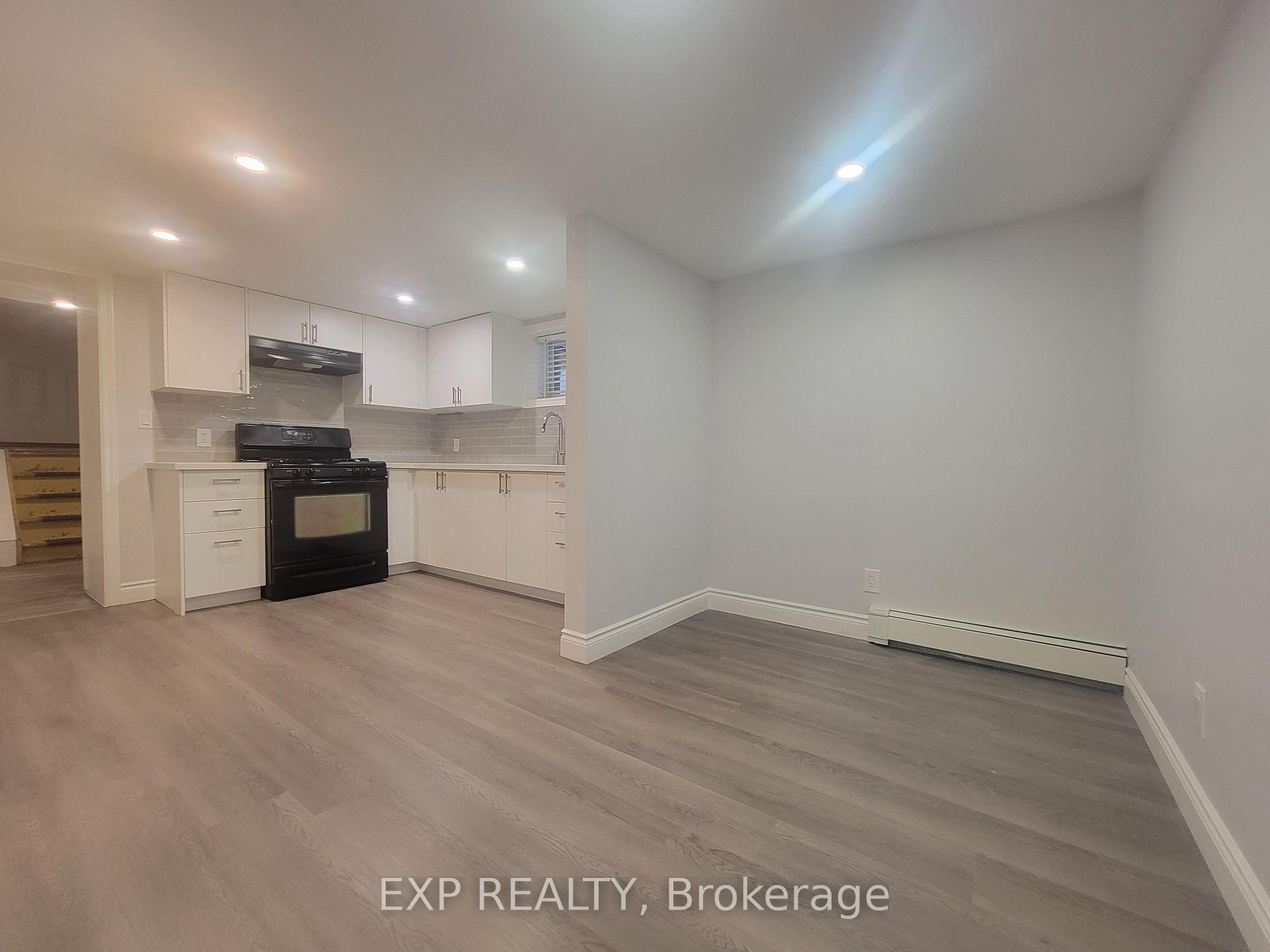 Photo 12 of 135 Balsam Avenue S, Hamilton, Blakeley — HOMEH