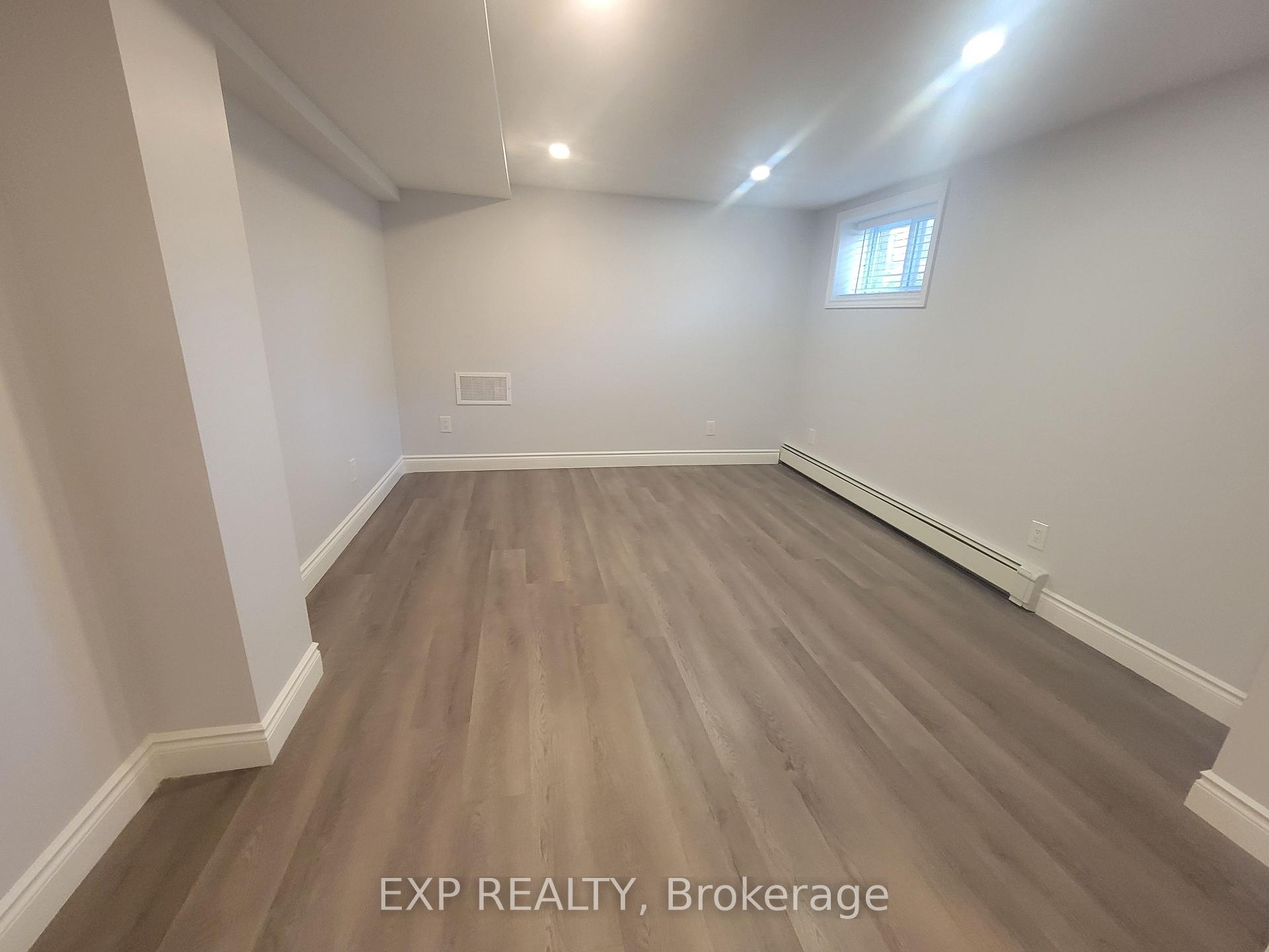 Photo 14 of 135 Balsam Avenue S, Hamilton, Blakeley — HOMEH