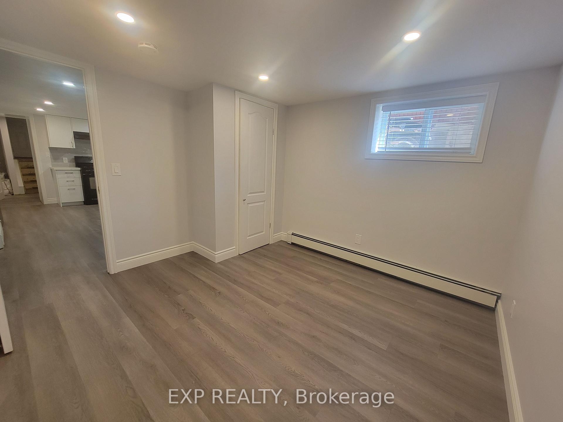 Photo 24 of 135 Balsam Avenue S, Hamilton, Blakeley — HOMEH