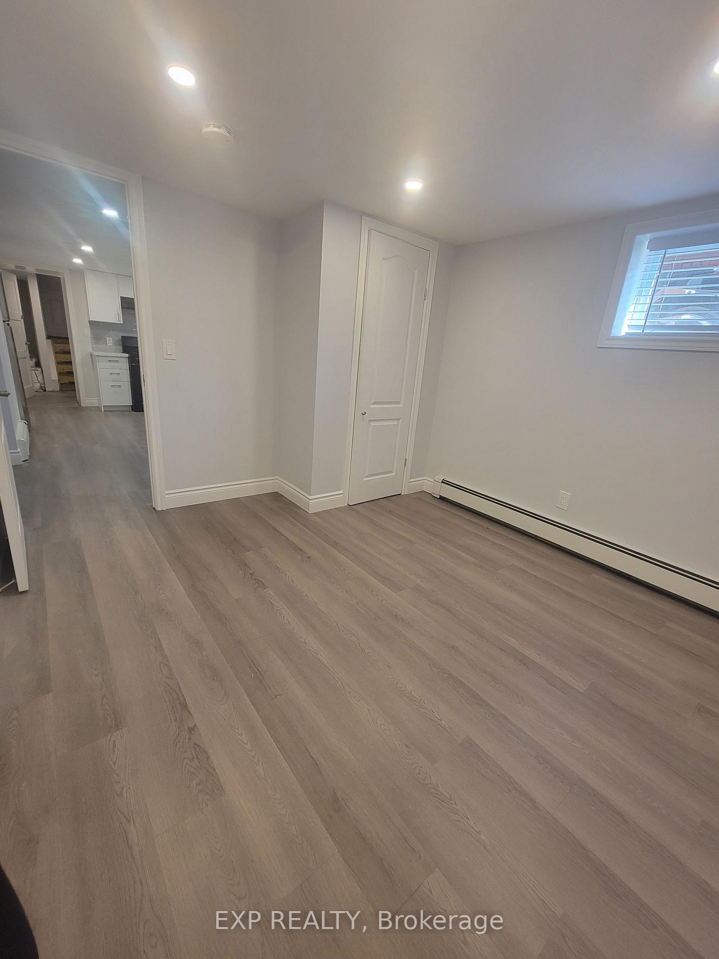 Photo 25 of 135 Balsam Avenue S, Hamilton, Blakeley — HOMEH