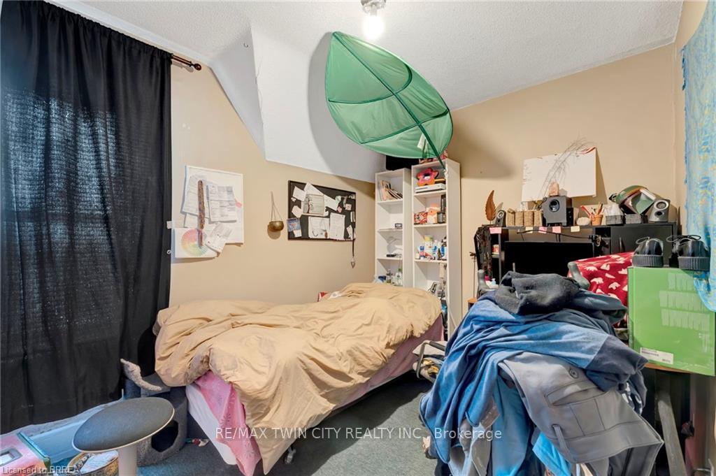 Photo 40 of 14-20 Brubacher Street, Kitchener, Auditorium — HOMEH