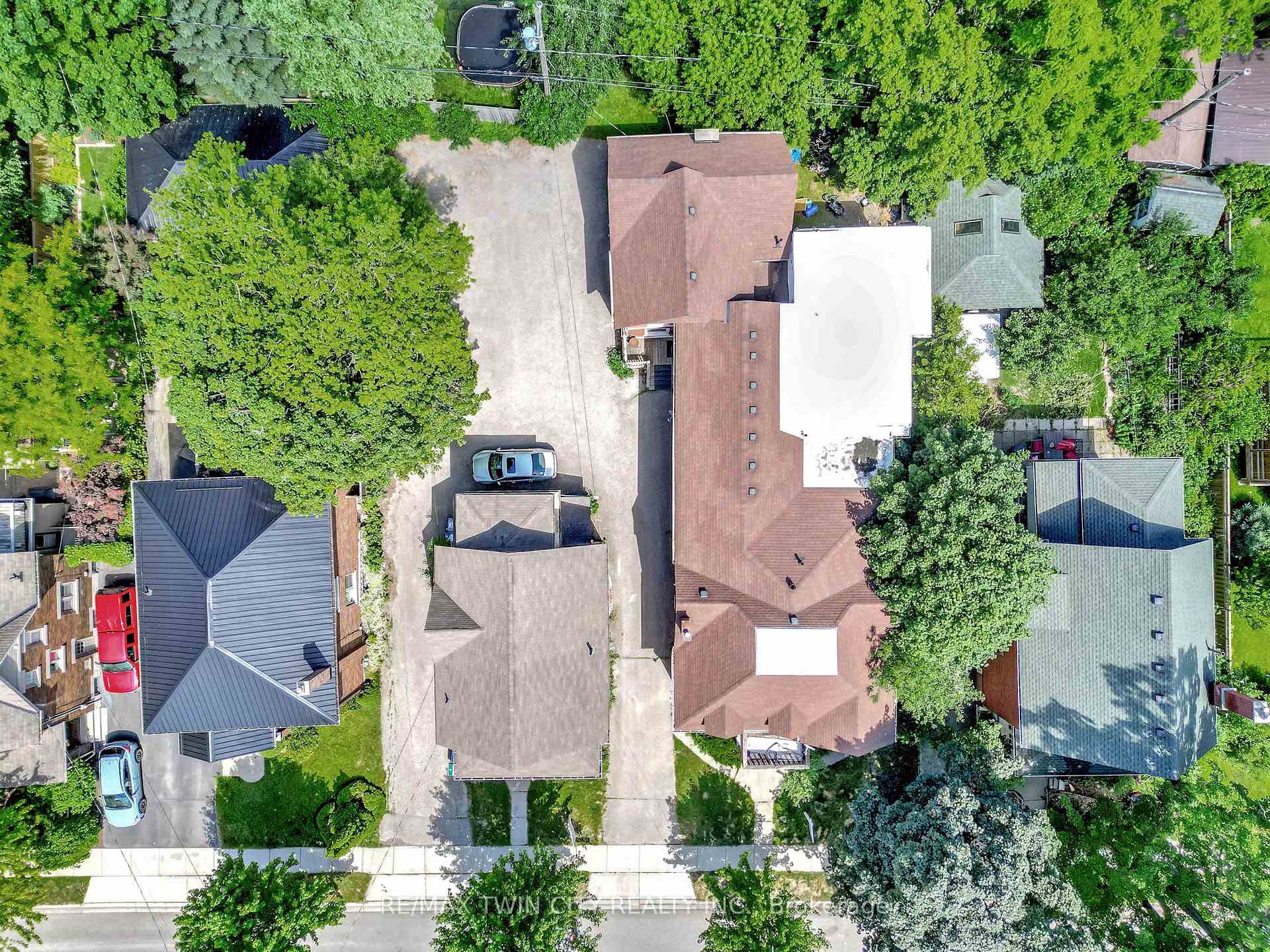 Photo 47 of 14-20 Brubacher Street, Kitchener, Auditorium — HOMEH