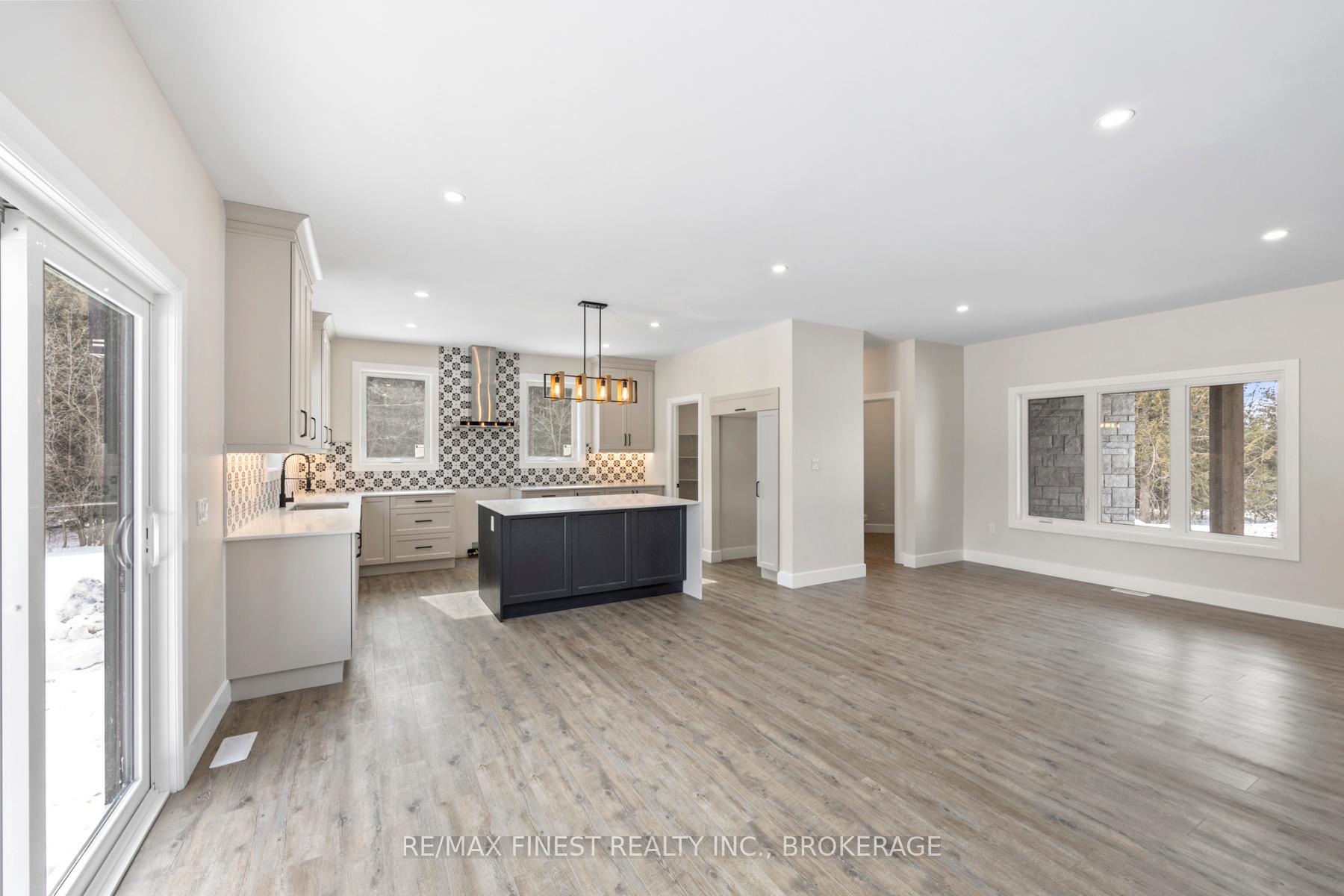 Photo 4 of 202 Caton Road, Loyalist, Lennox and Addington - South — HOMEH