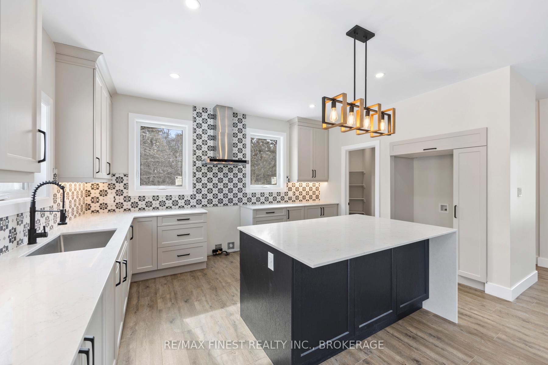 Photo 6 of 202 Caton Road, Loyalist, Lennox and Addington - South — HOMEH